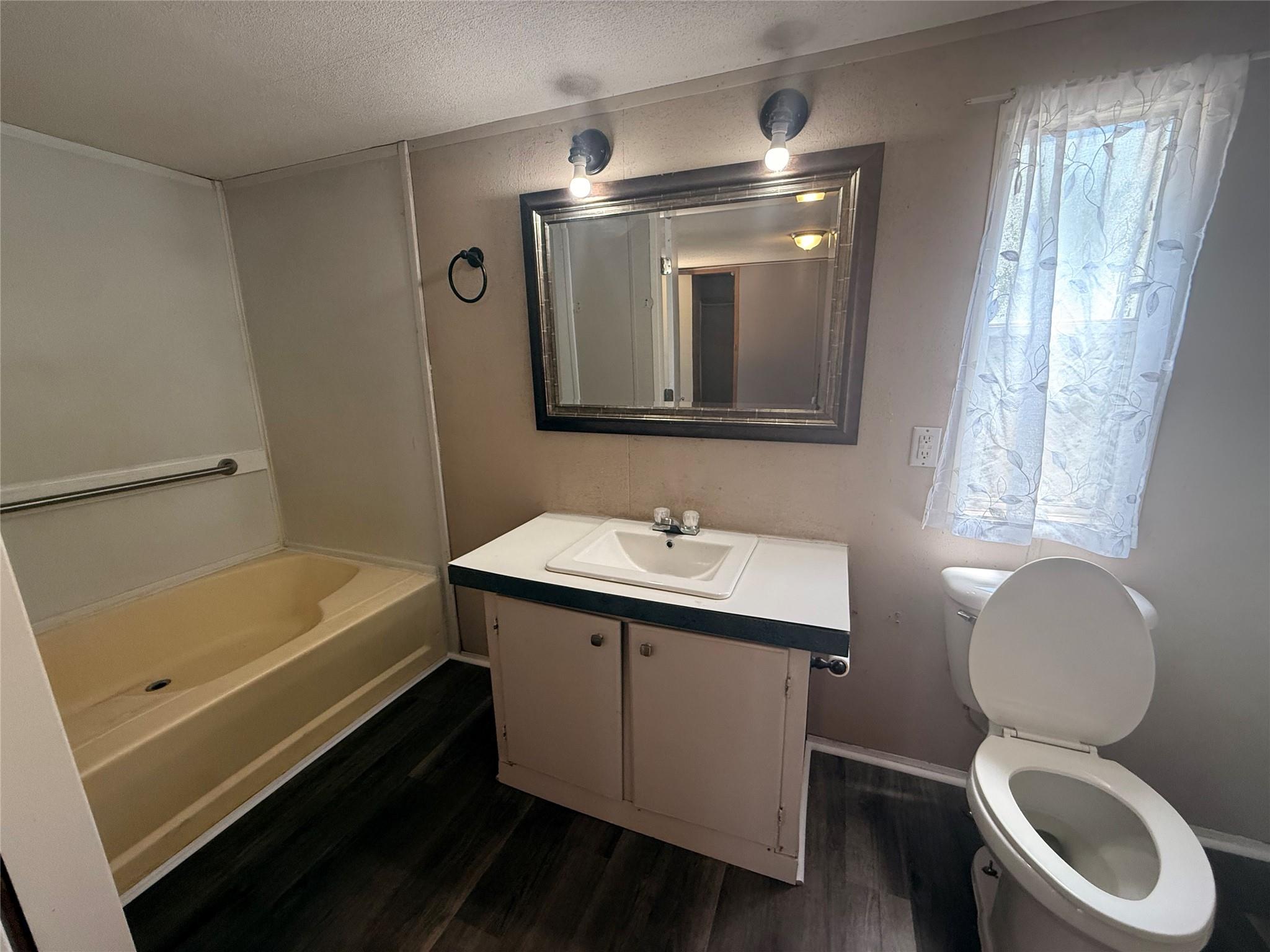 933 W Highway 71 None Property Photo 13