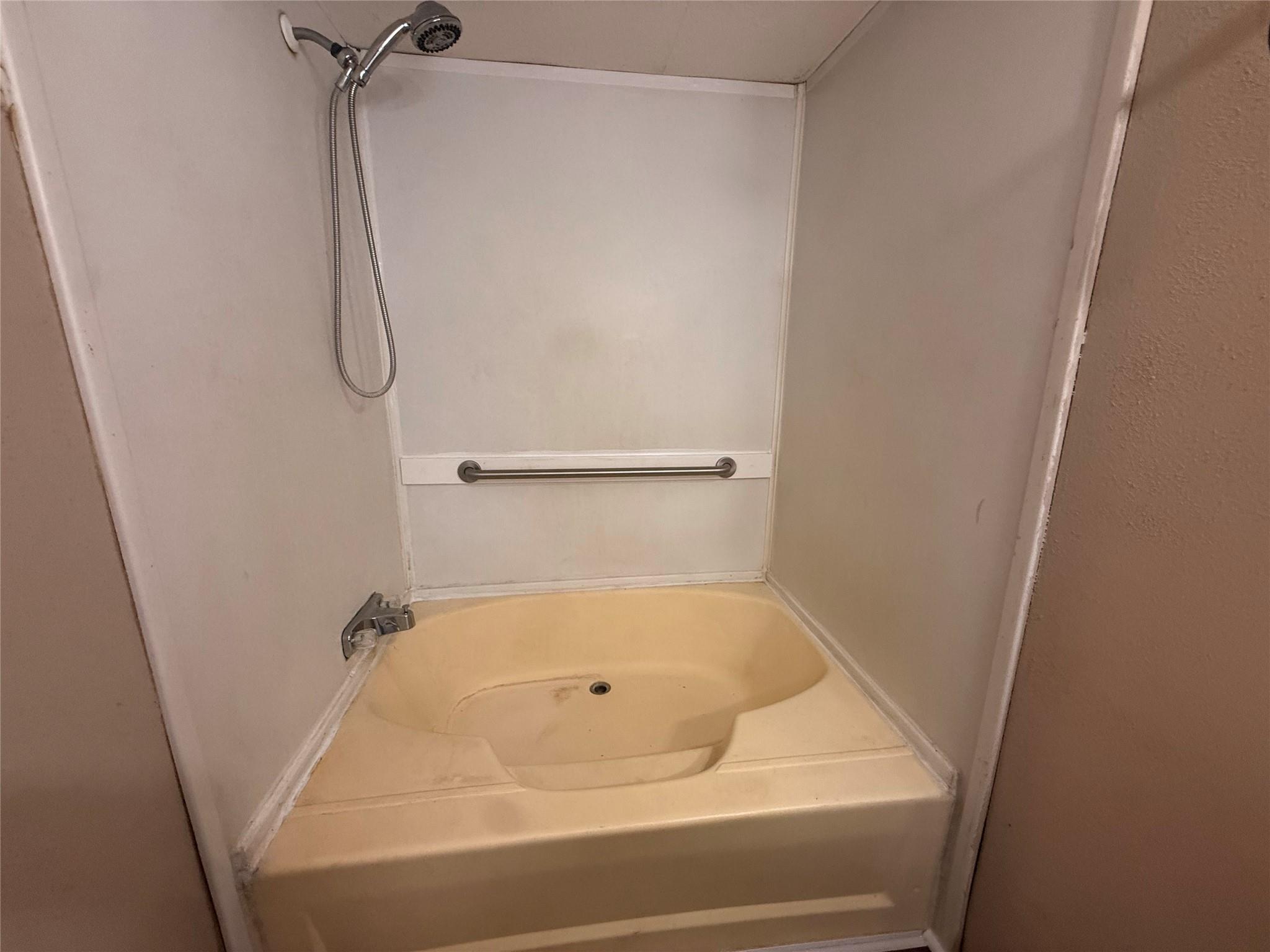 933 W Highway 71 None Property Photo 15
