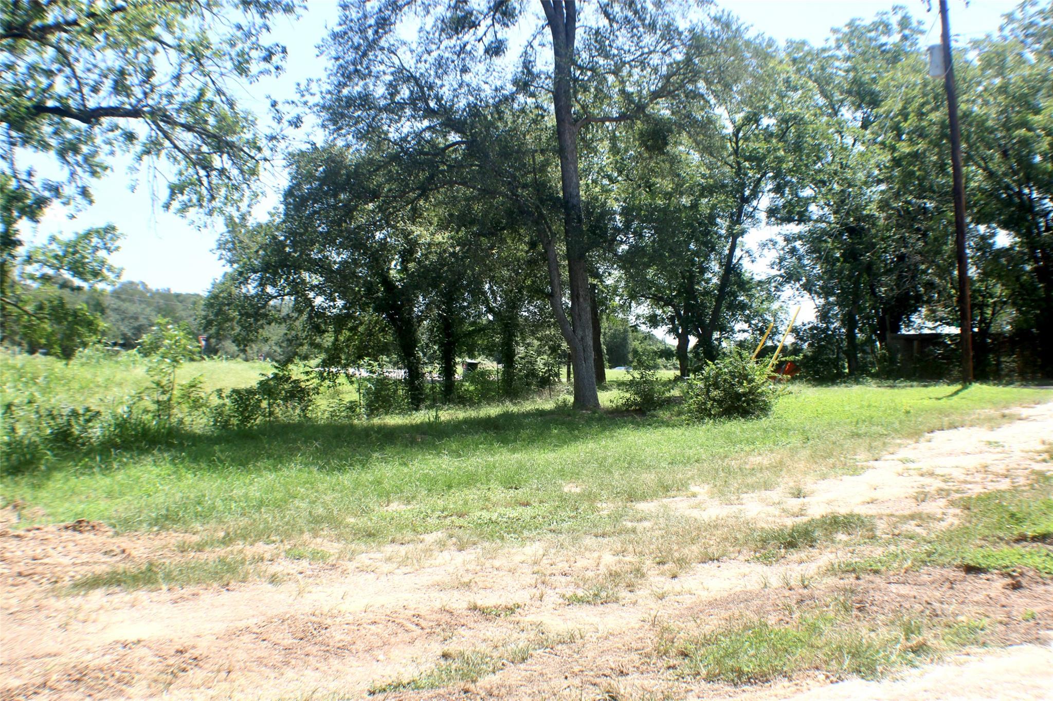 933 W Highway 71 None Property Photo 24