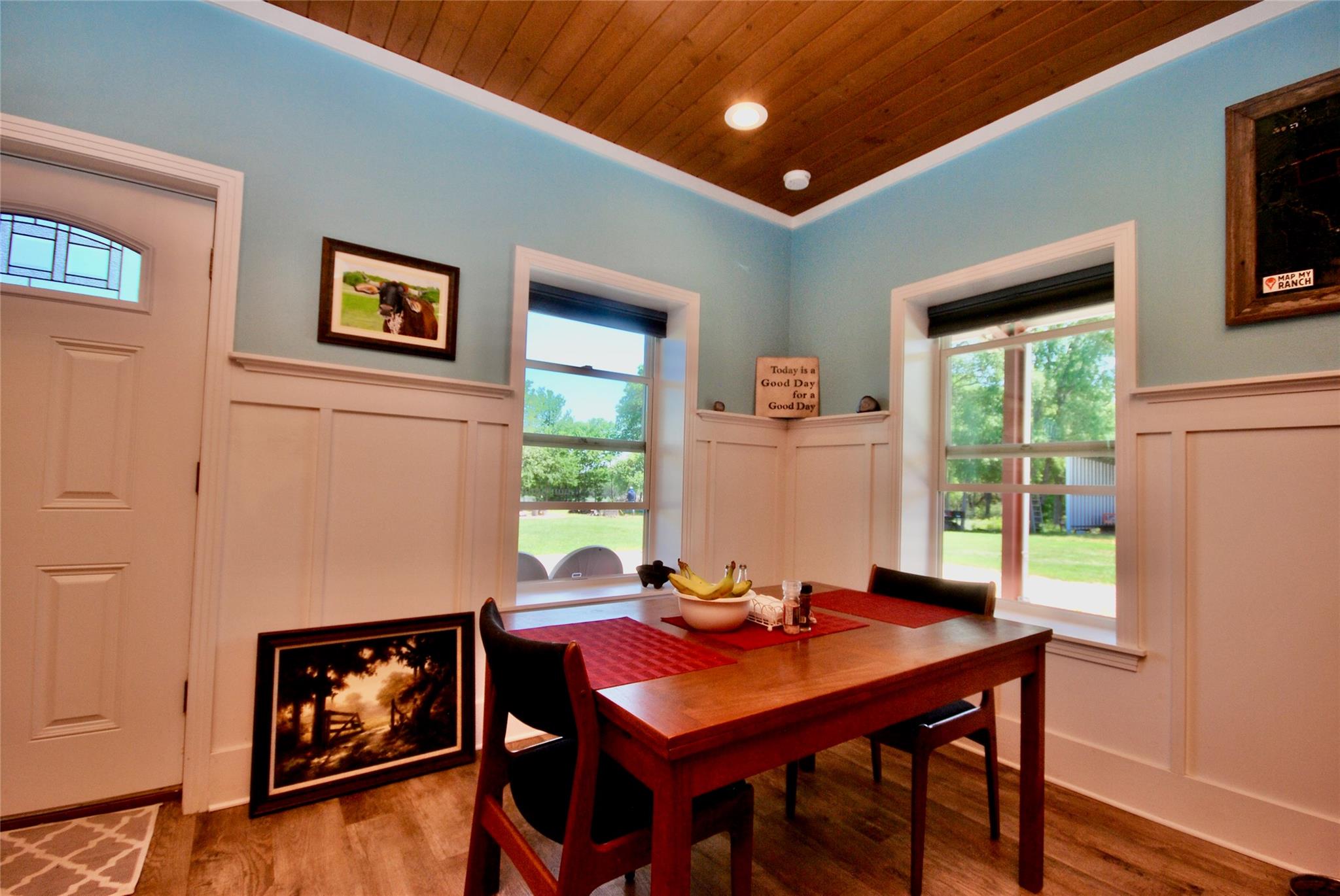 4255 Fm 957 Property Photo 17