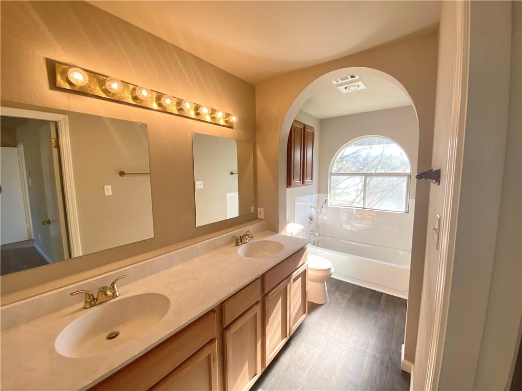 6417 Orange Blossom Way Property Photo 9