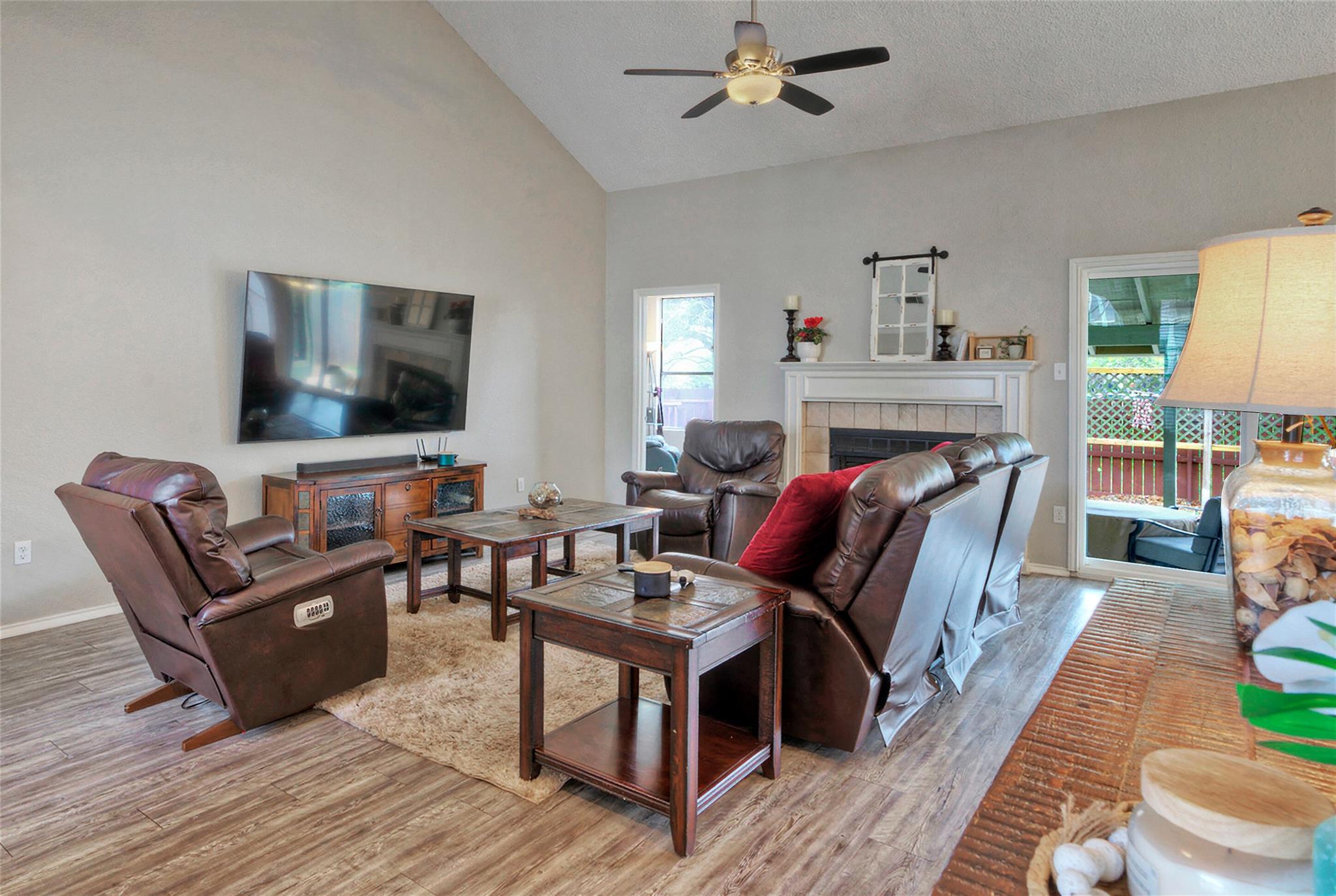 8105 Elkhorn Mountain Trl Property Photo 4