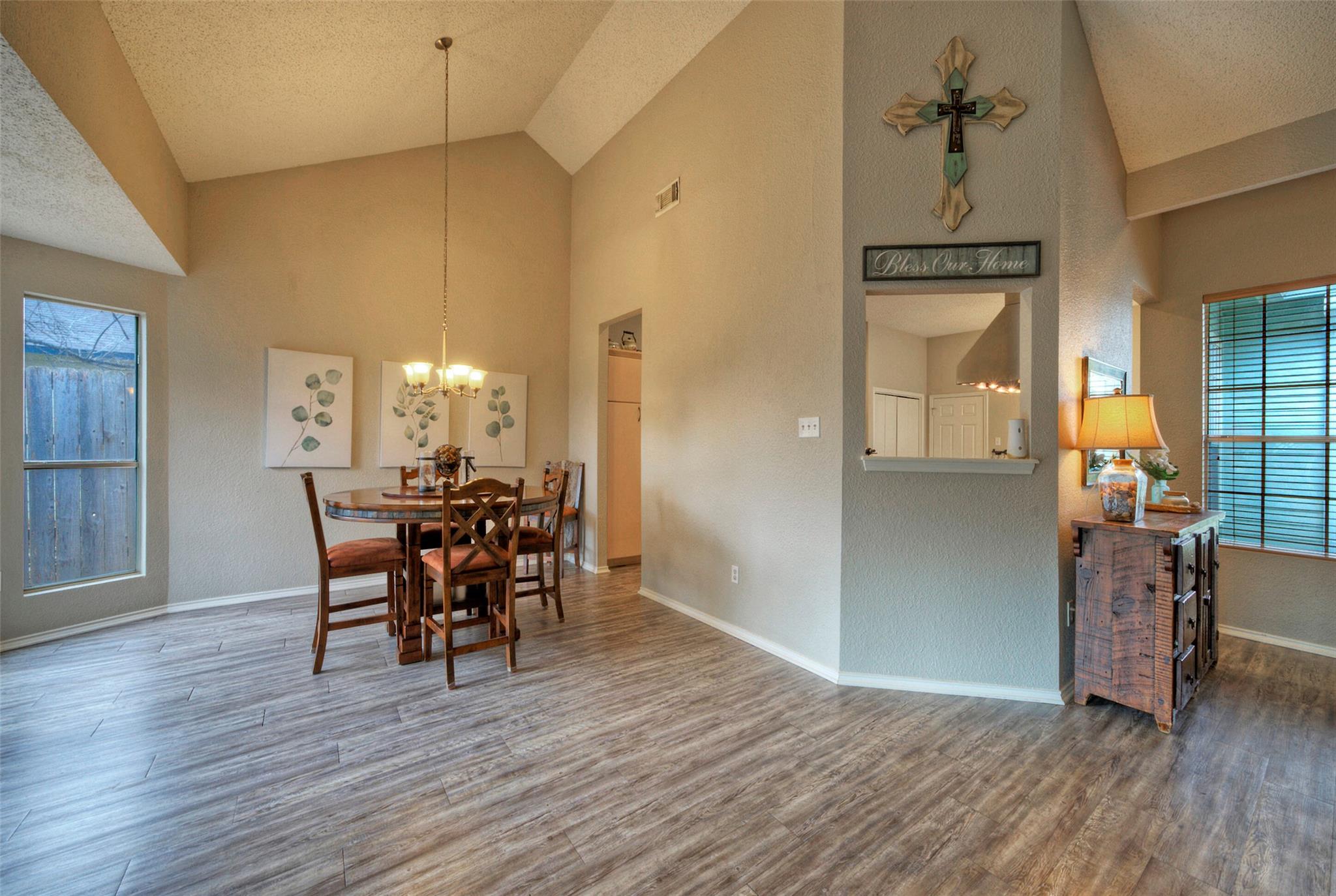 8105 Elkhorn Mountain Trl Property Photo 8