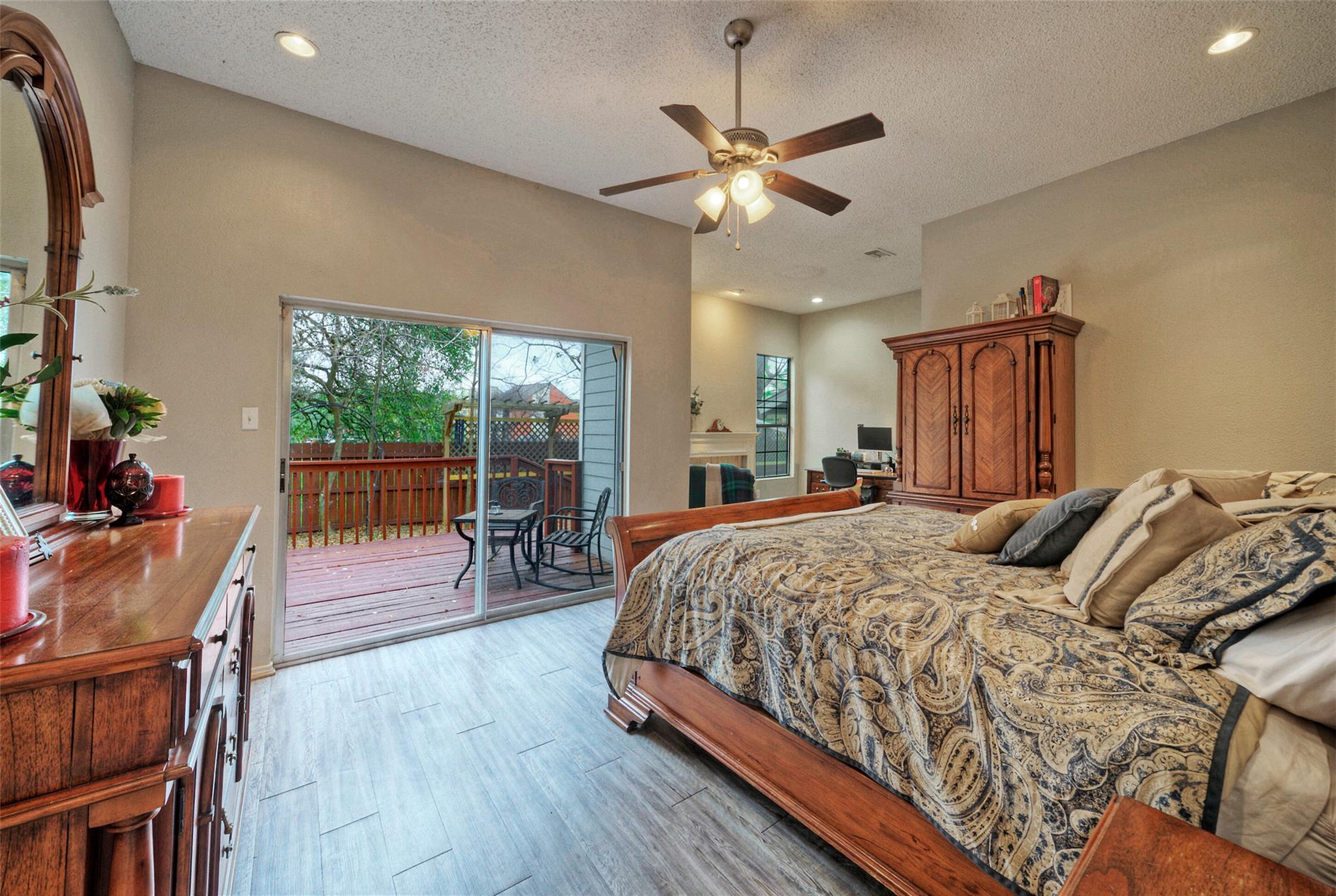 8105 Elkhorn Mountain Trl Property Photo 20