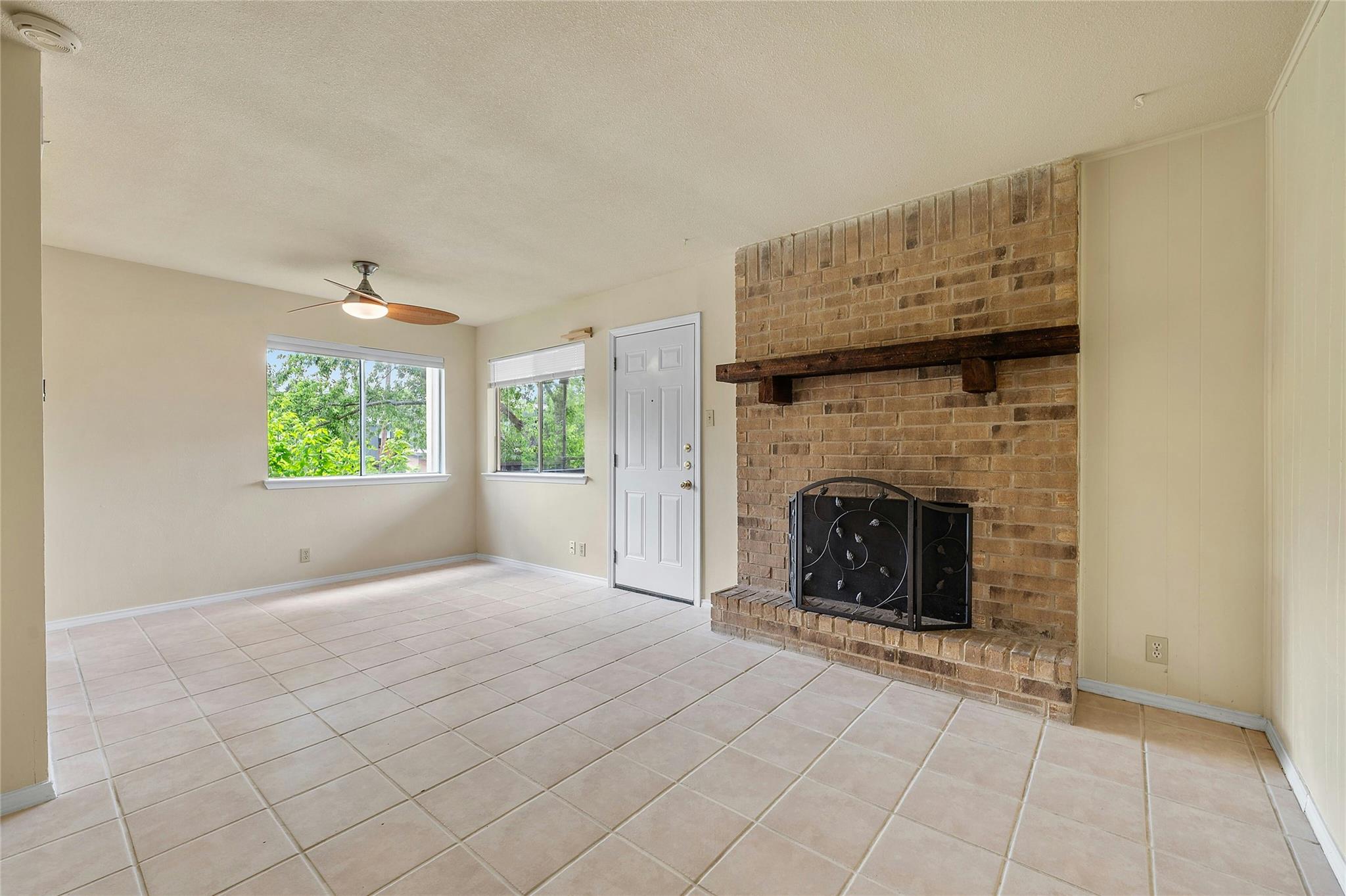 2316 Montclaire St #a Property Photo 9