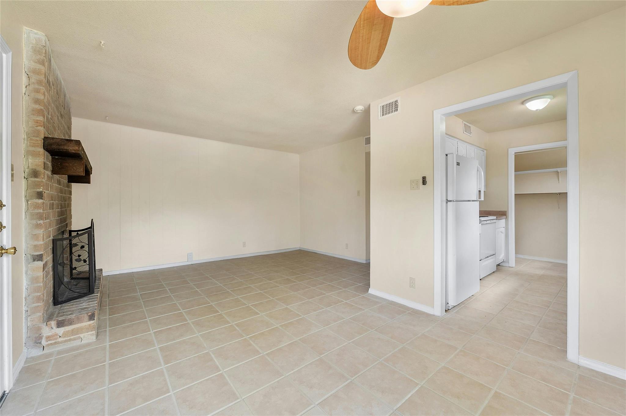 2316 Montclaire St #a Property Photo 12