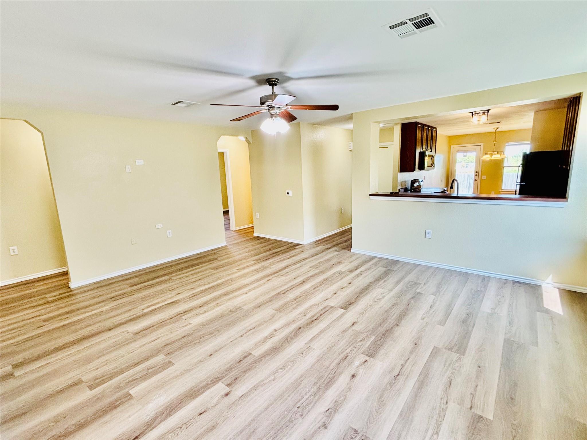 1220 Anise Dr Property Photo 2