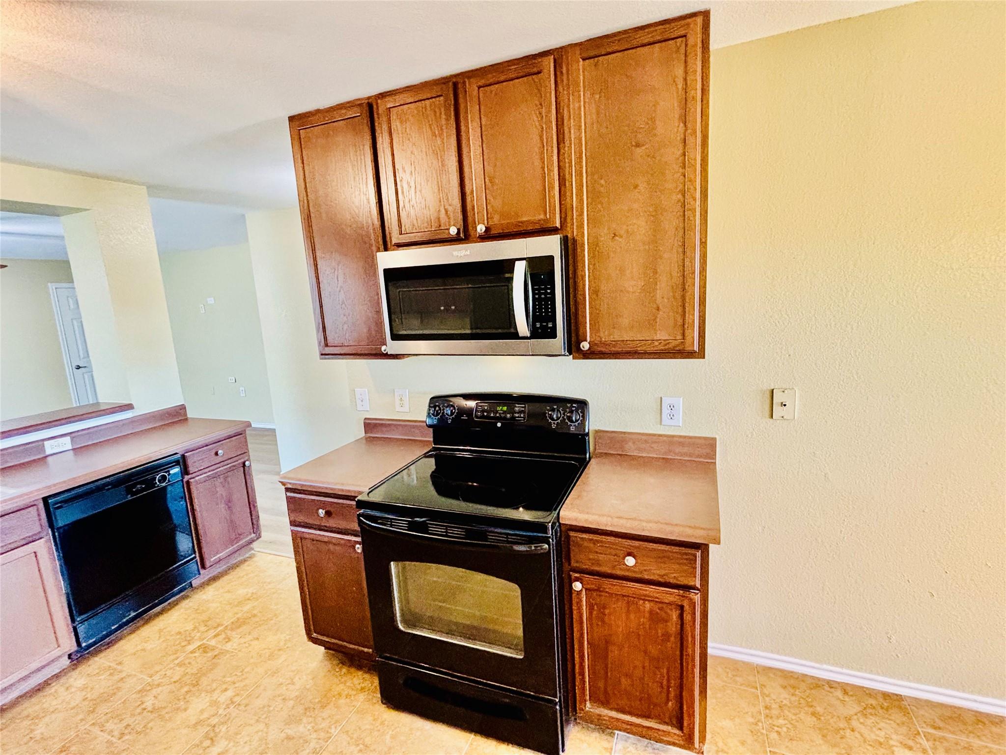 1220 Anise Dr Property Photo 5