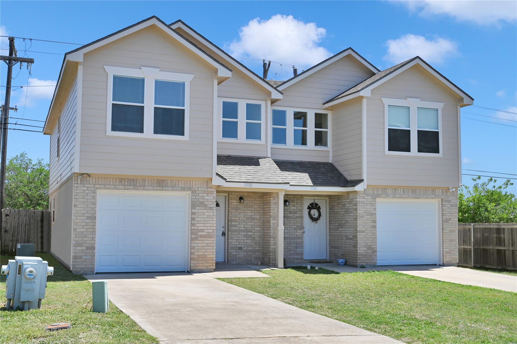 1501 S Claremont Cir A Property Photo 1