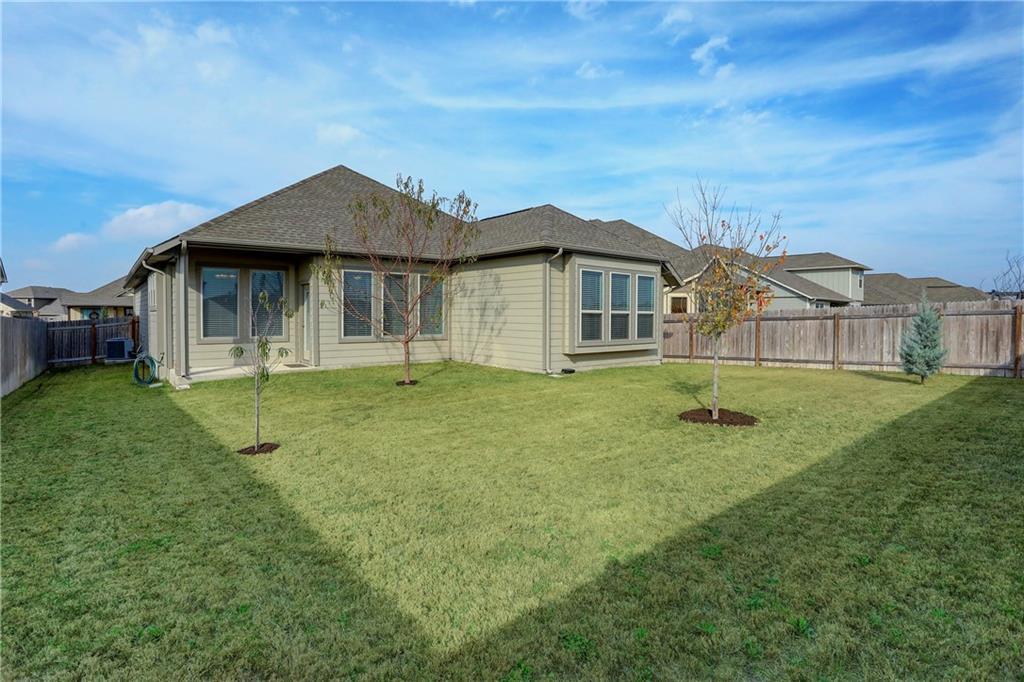 111 Finley St Property Photo 15