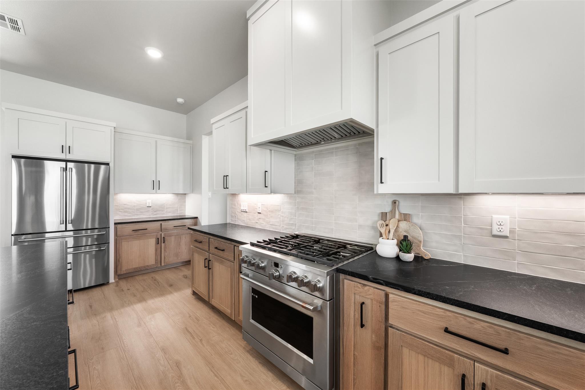 16120 Audrey Ln Property Photo 16