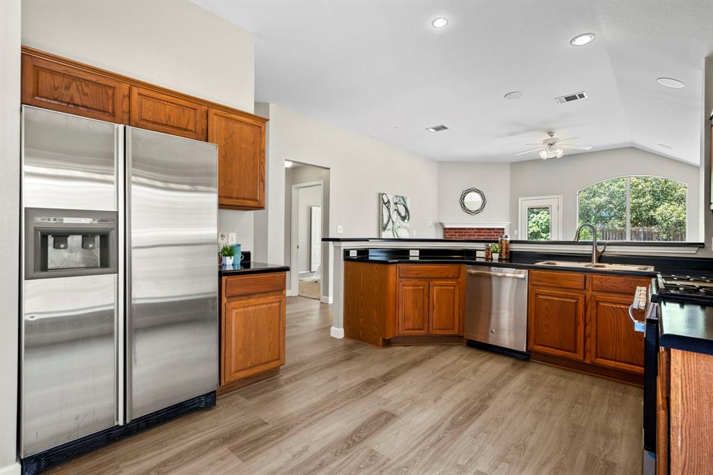 10230 Snapdragon Dr Property Photo 3