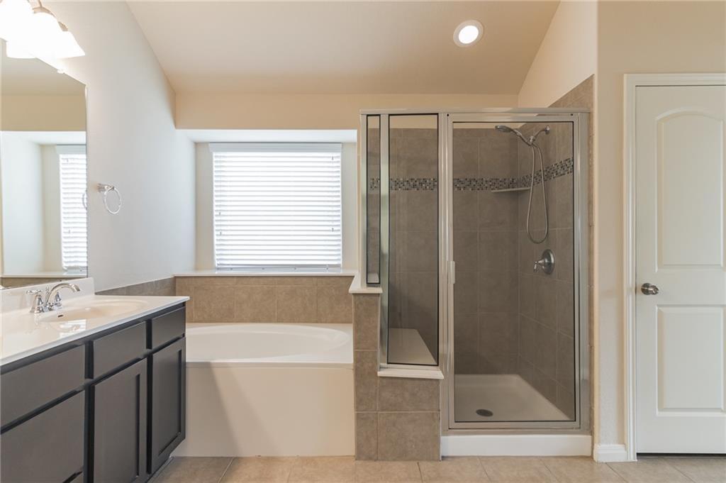 320 Lightcliff St Property Photo 22