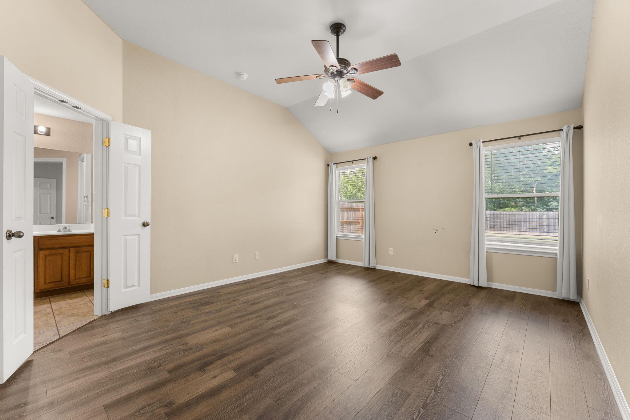 1005 Blackburn Pl Property Photo 17
