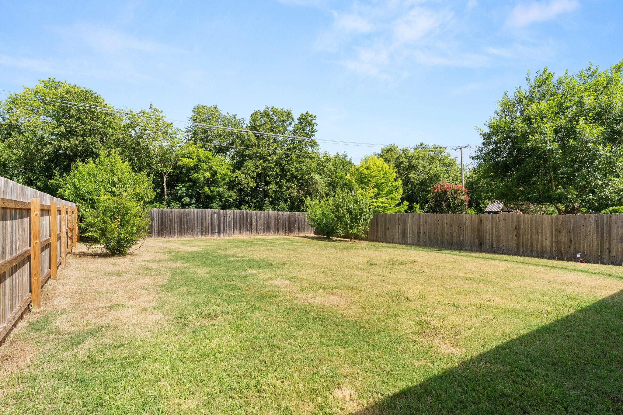 1005 Blackburn Pl Property Photo 30