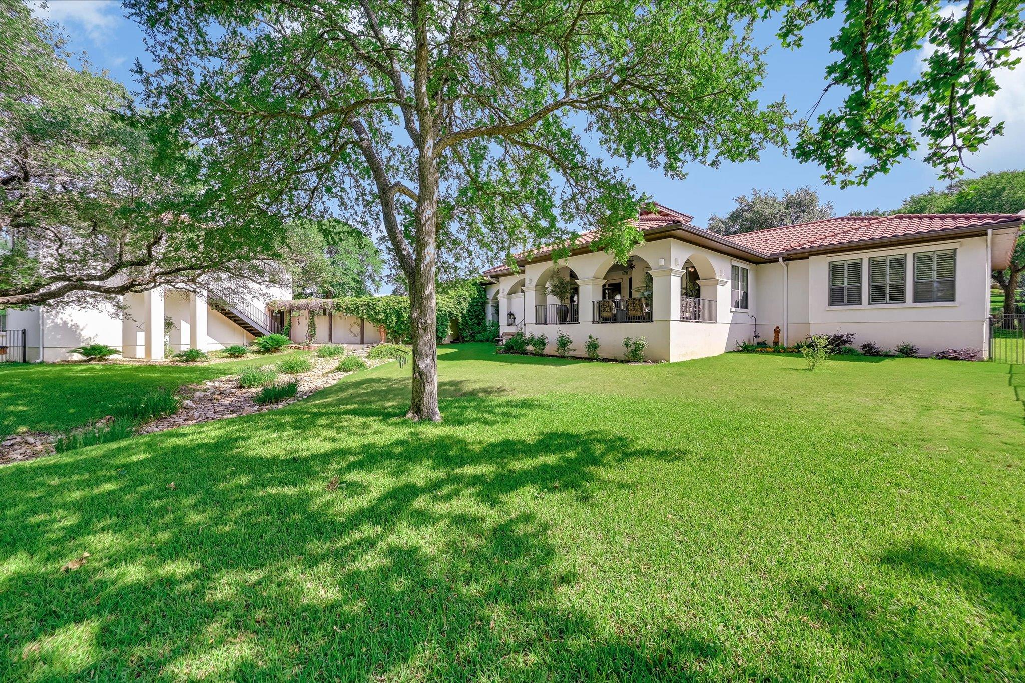 409 Turquoise None Property Photo 9