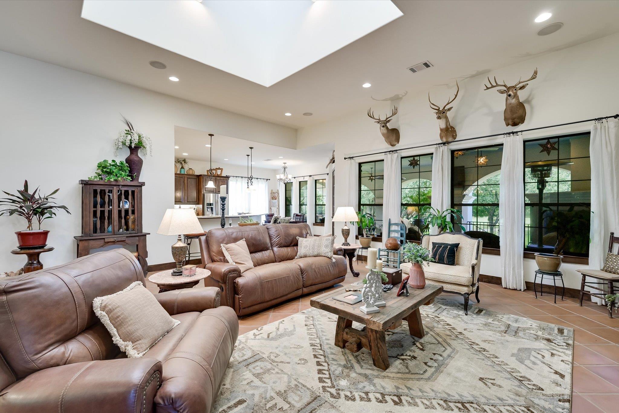 409 Turquoise None Property Photo 12