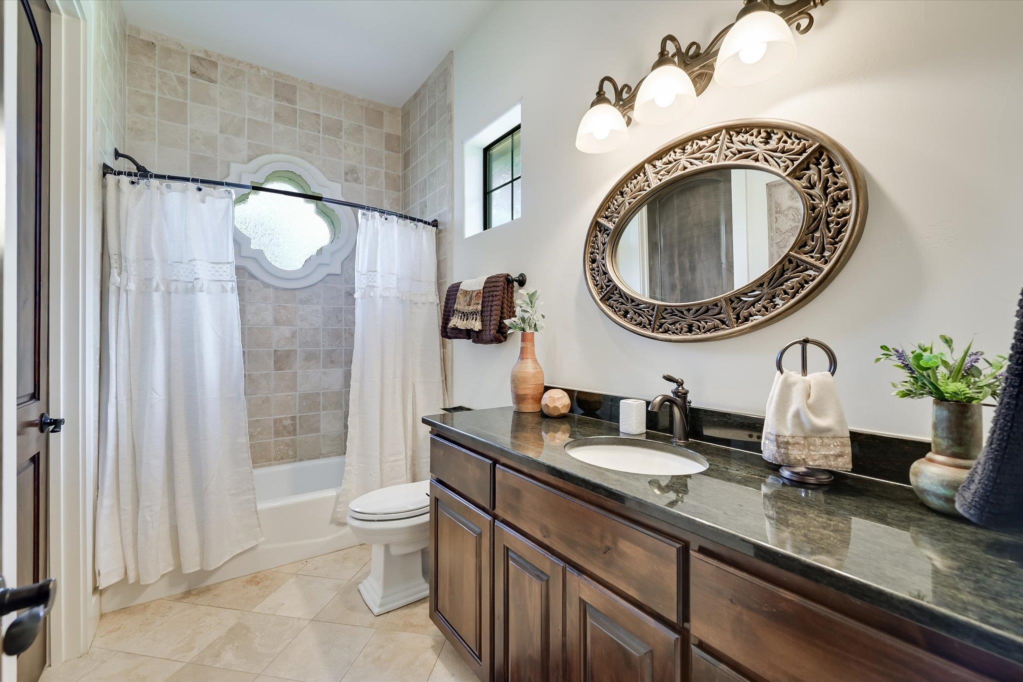409 Turquoise None Property Photo 26