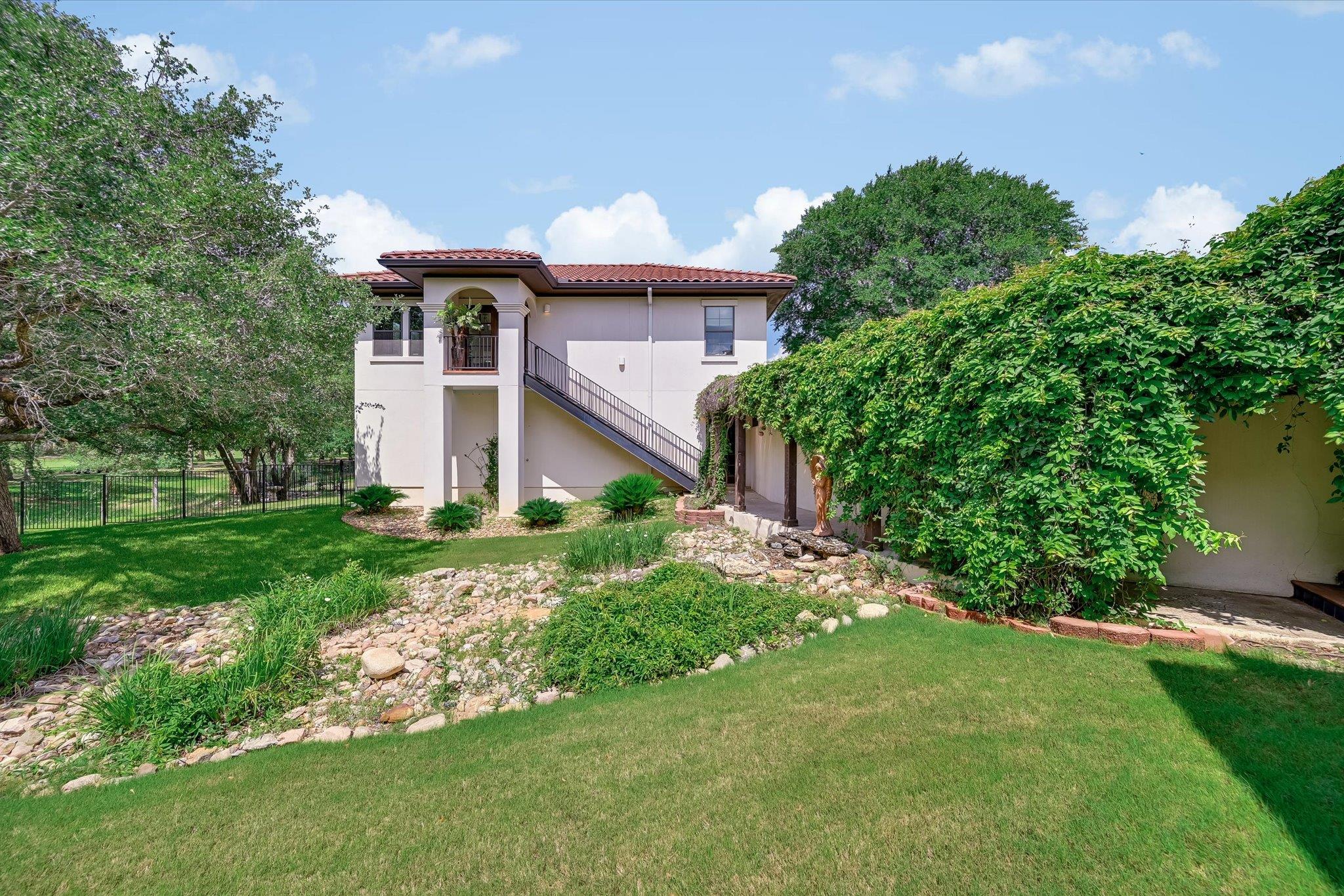 409 Turquoise None Property Photo 34