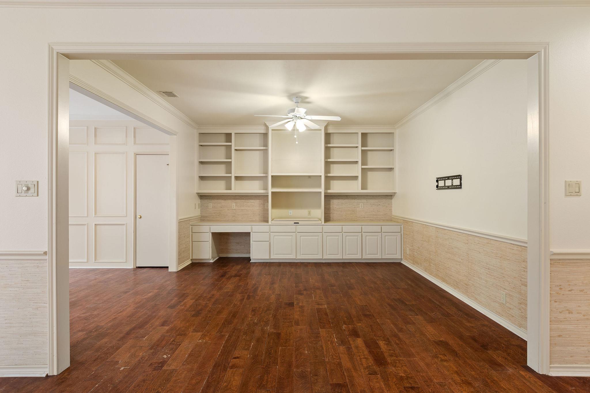 2834 Montebello Rd #b11 Property Photo 7