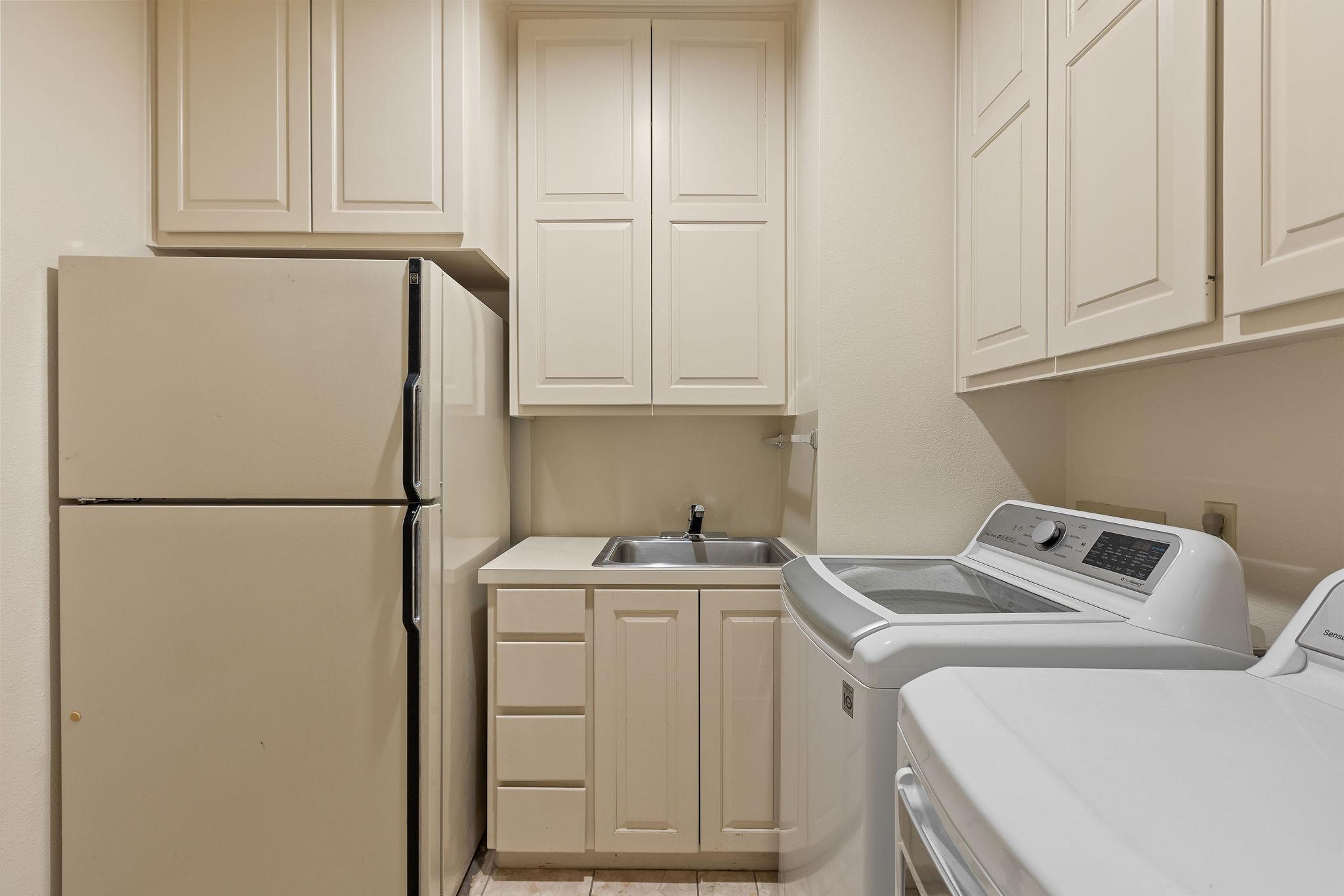 2834 Montebello Rd #b11 Property Photo 19