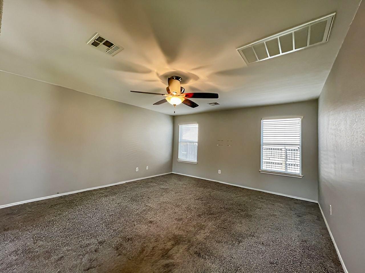 100 Magpie Goose Ln Property Photo 5