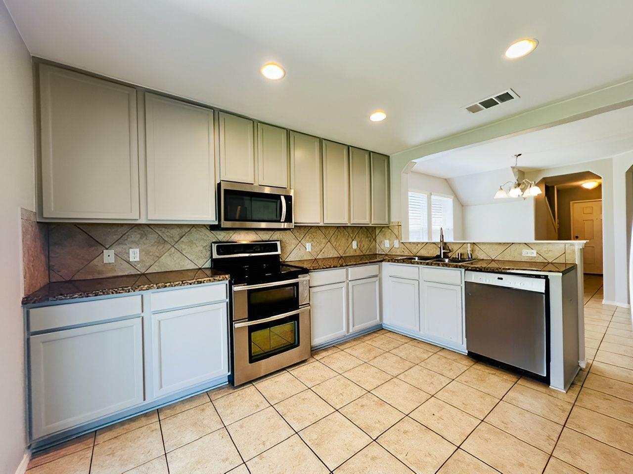 100 Magpie Goose Ln Property Photo 10