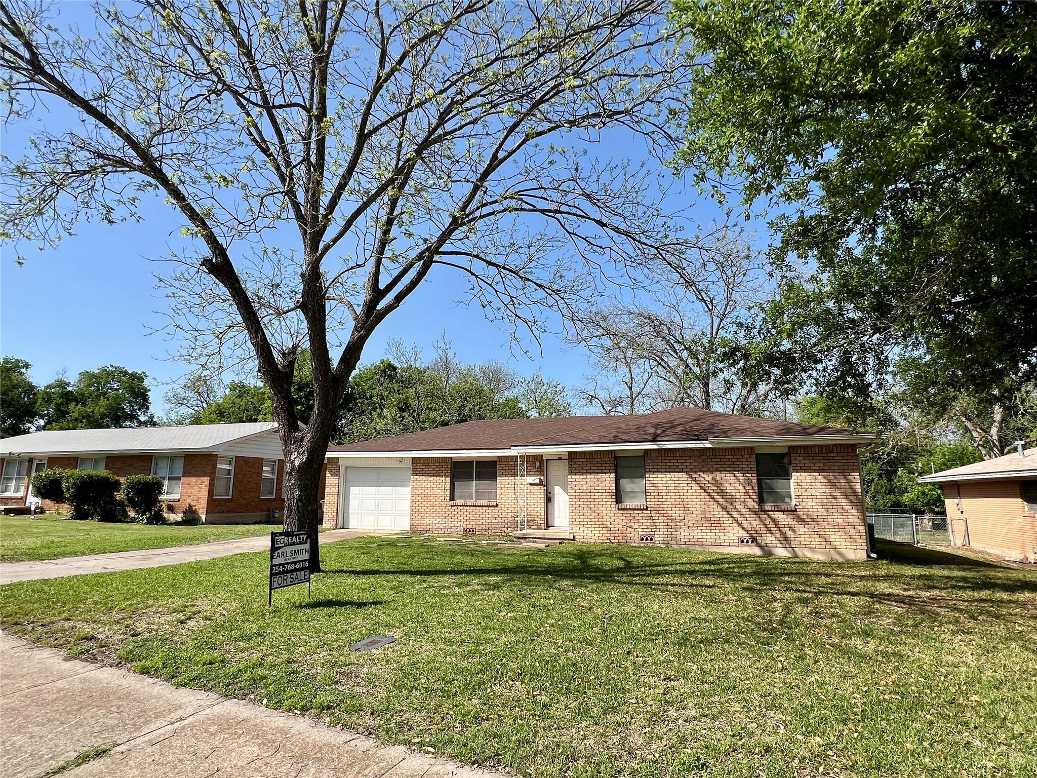 1504 E Central Ave Property Photo 2