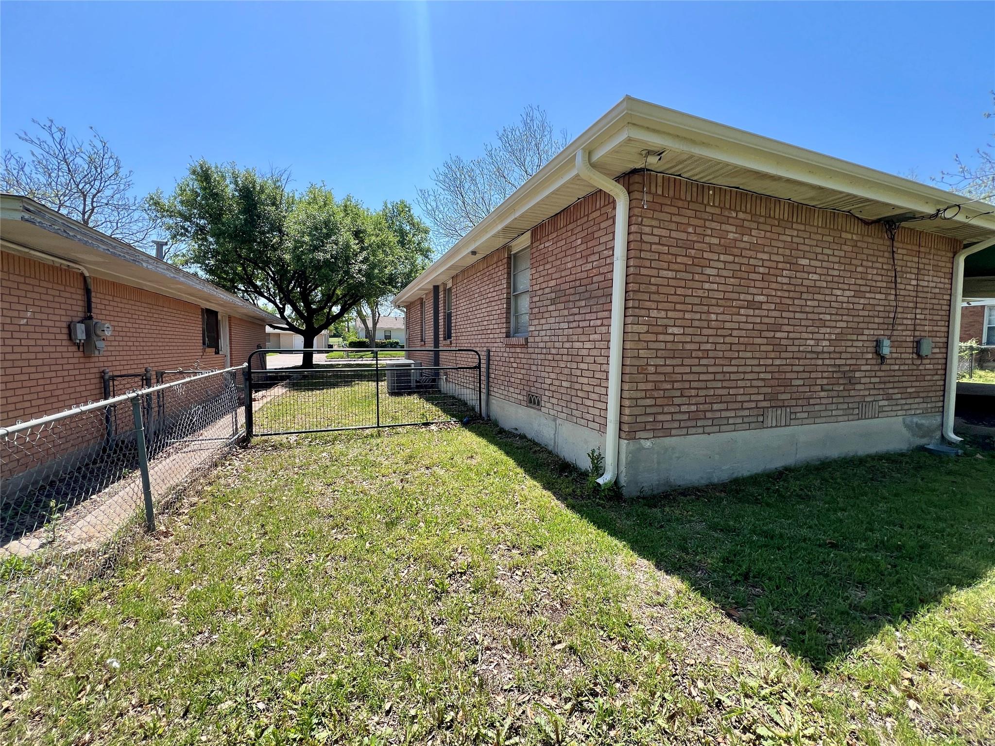 1504 E Central Ave Property Photo 16