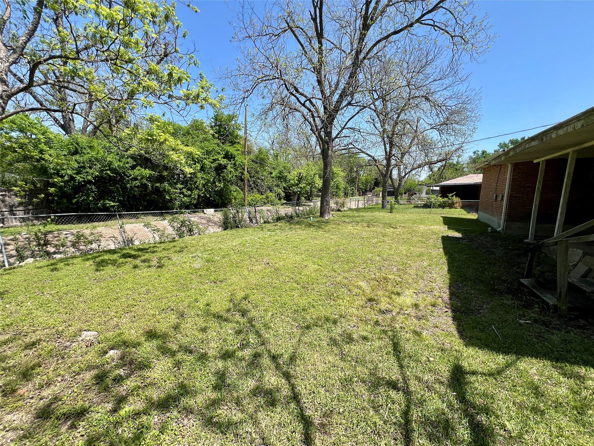 1504 E Central Ave Property Photo 19