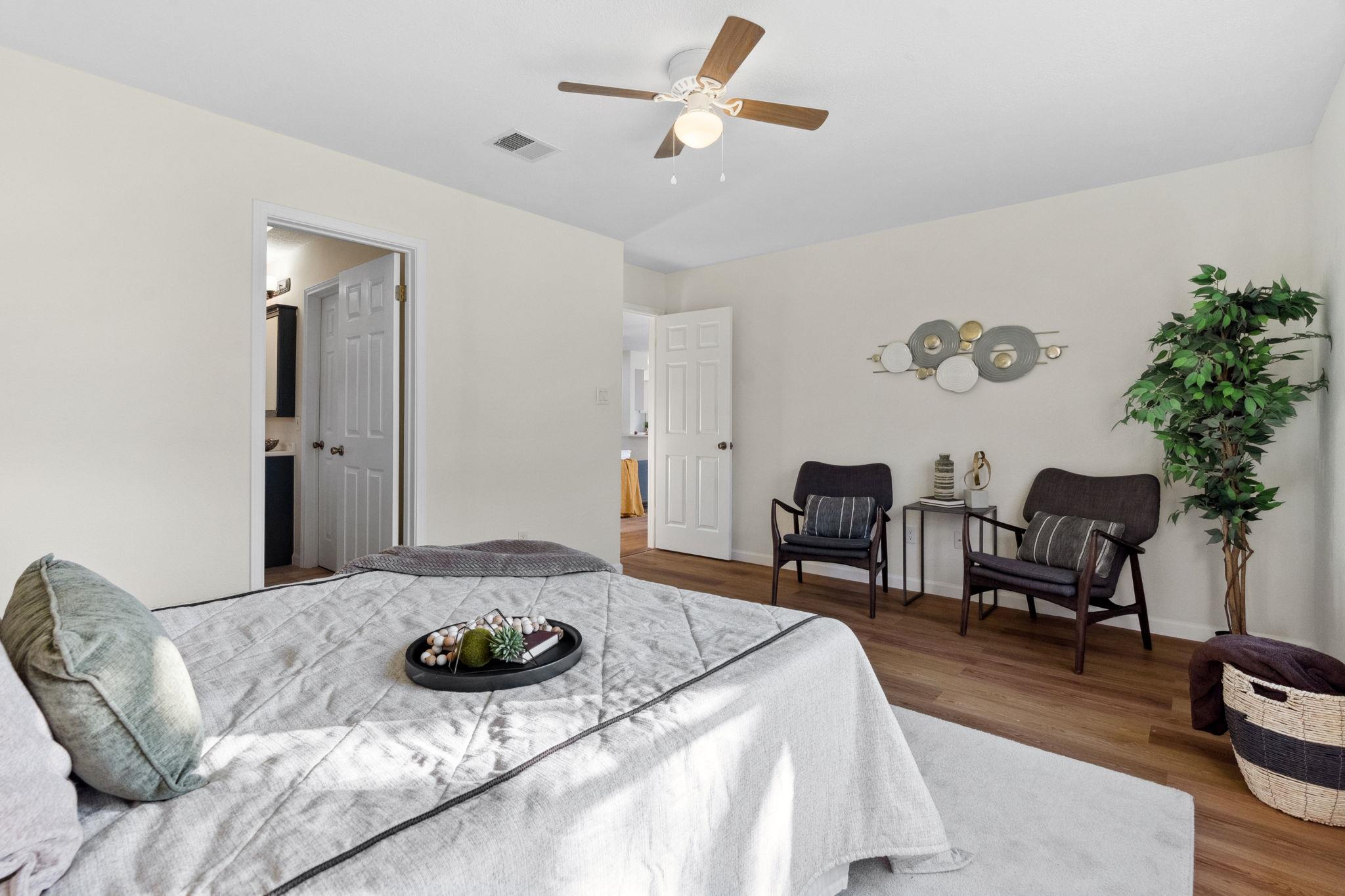 10704 Watchful Fox Dr Property Photo 19