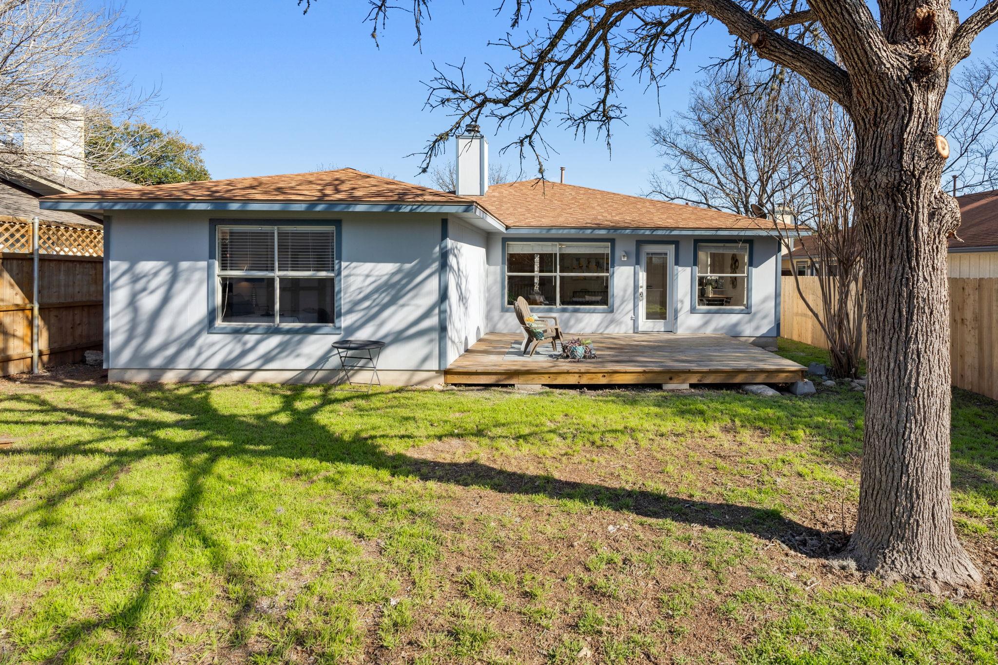 10704 Watchful Fox Dr Property Photo 28