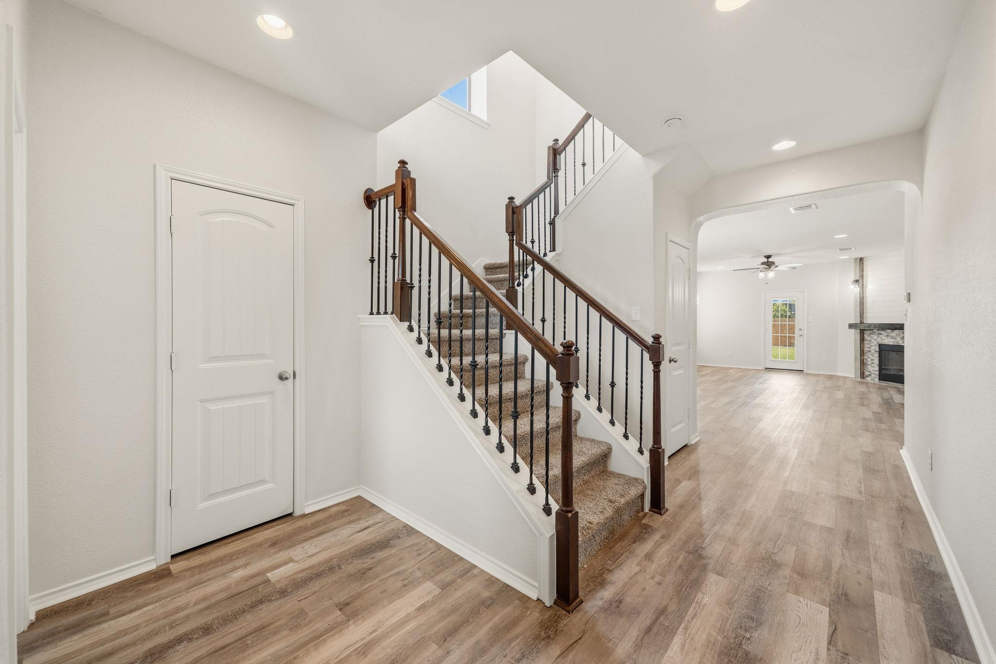 12208 Pecangate Way Property Photo 4