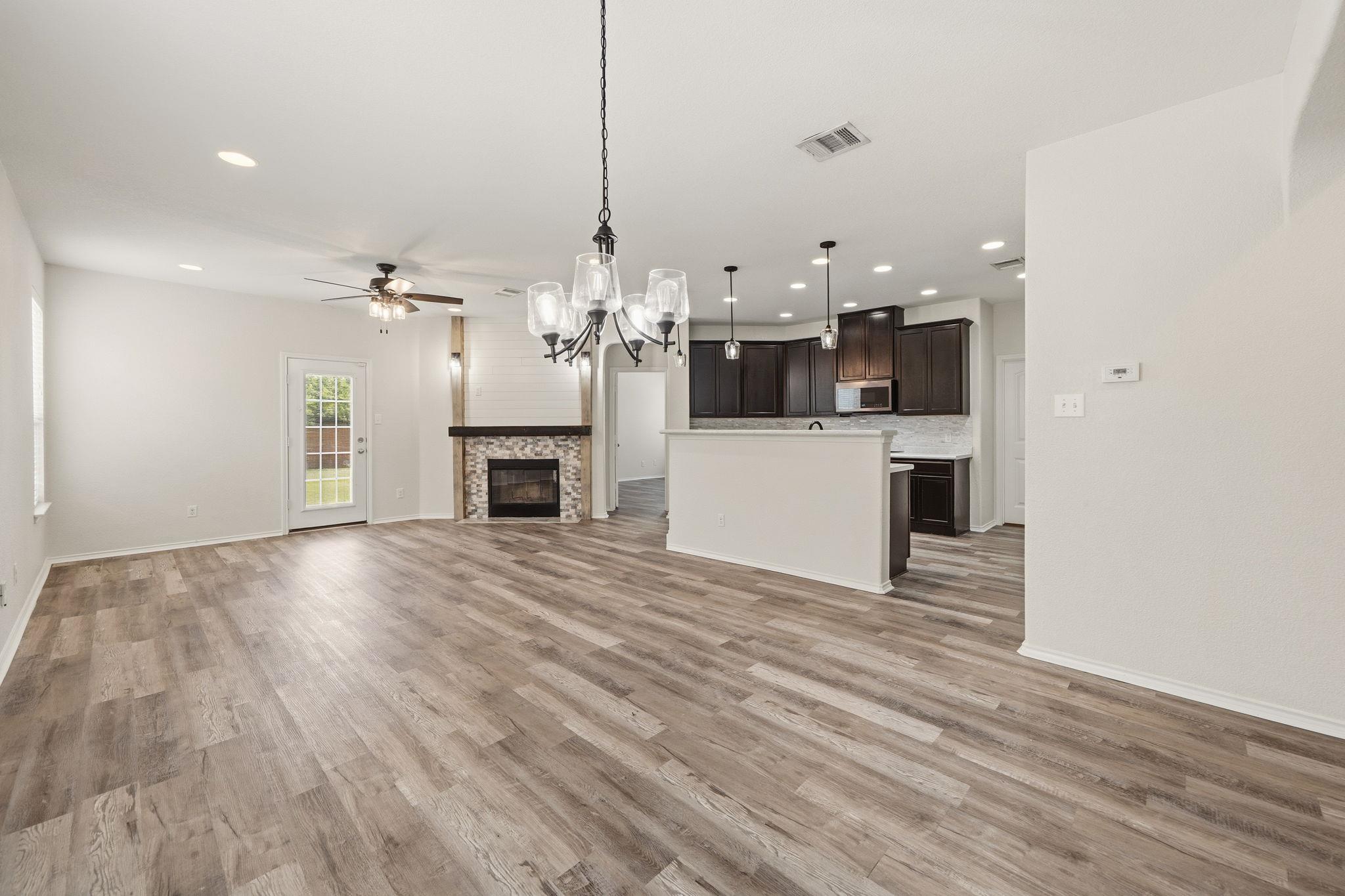 12208 Pecangate Way Property Photo 7