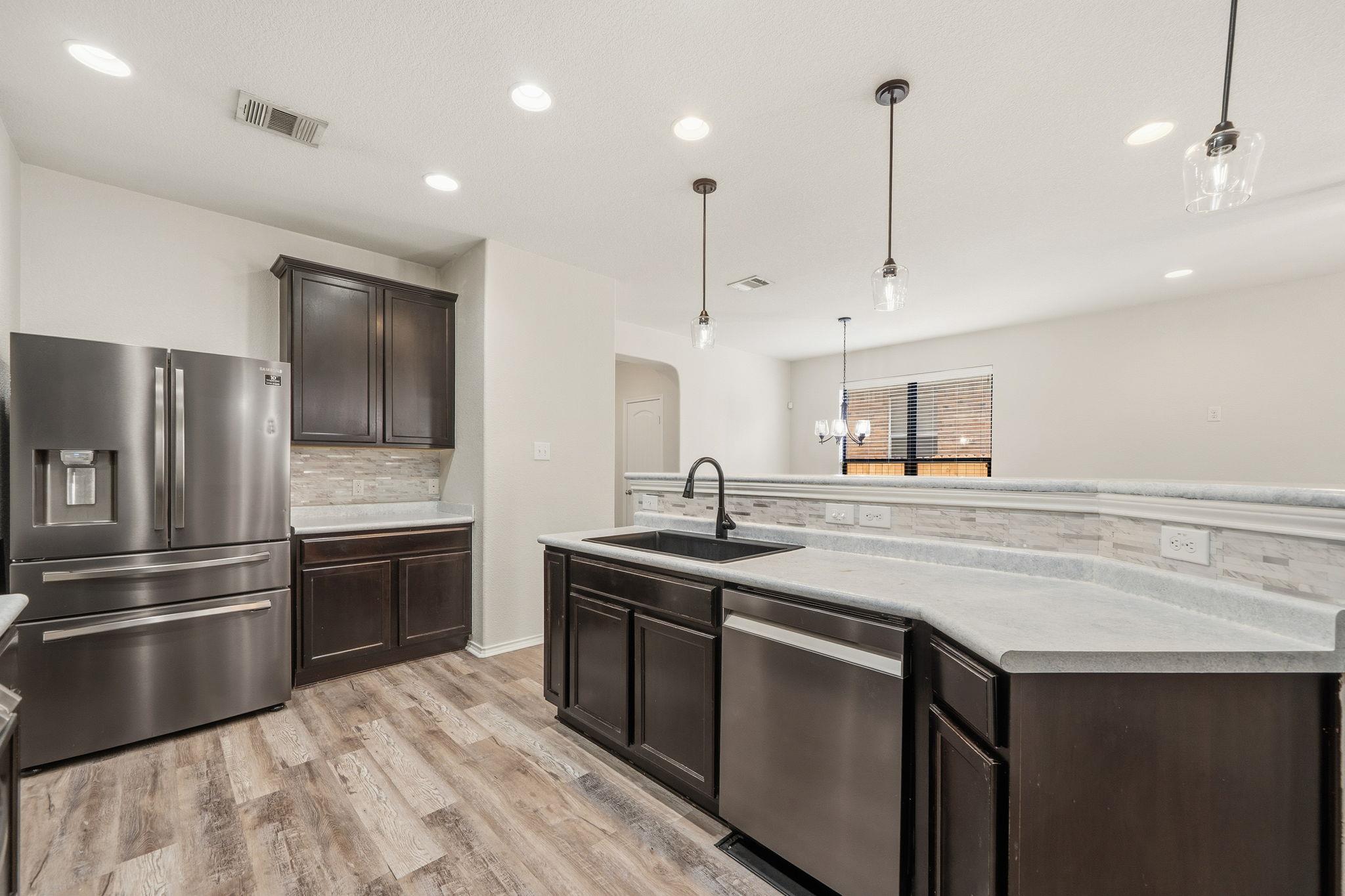 12208 Pecangate Way Property Photo 10
