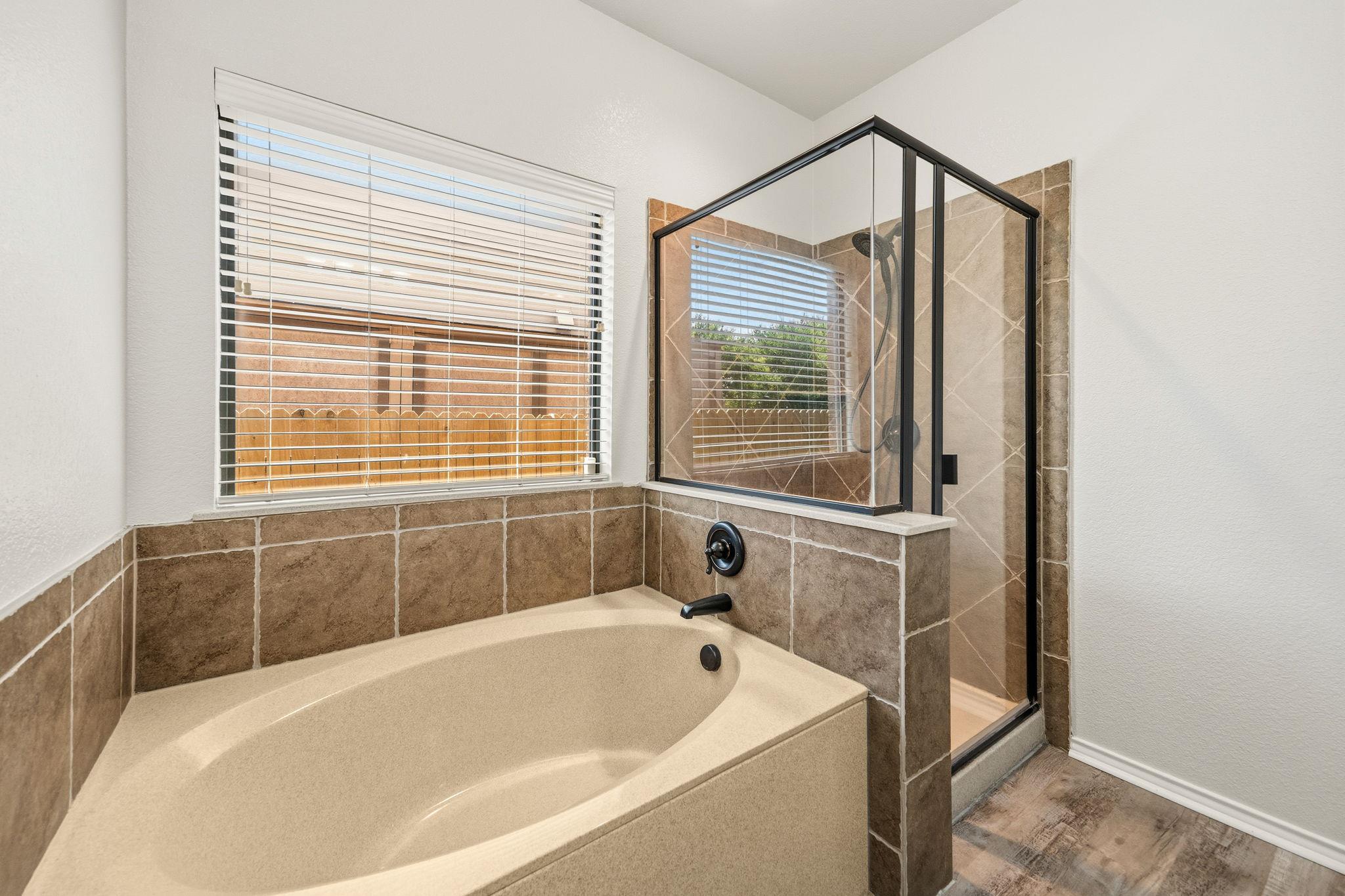12208 Pecangate Way Property Photo 17
