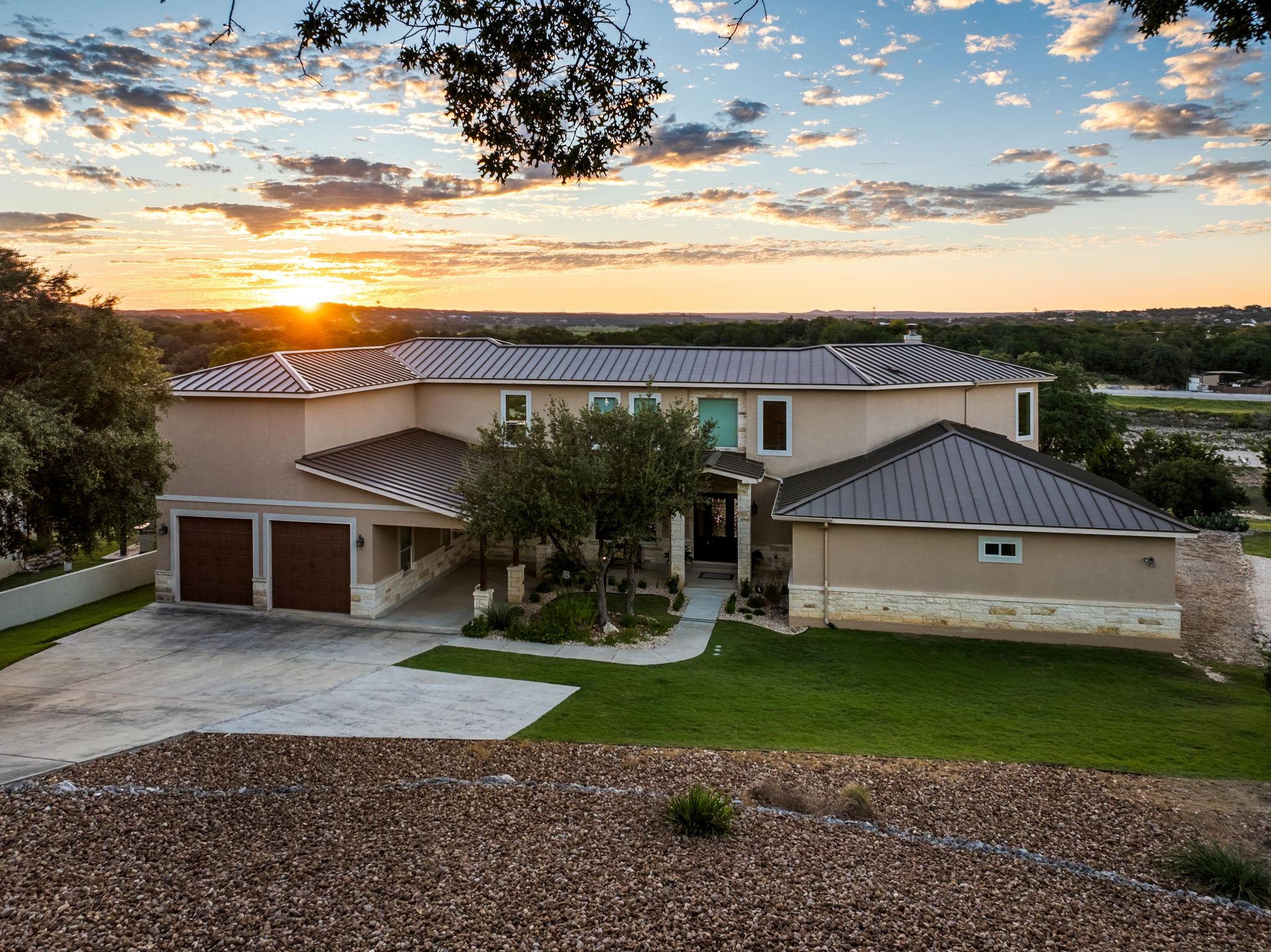 1472 Kings Cove Dr Property Photo