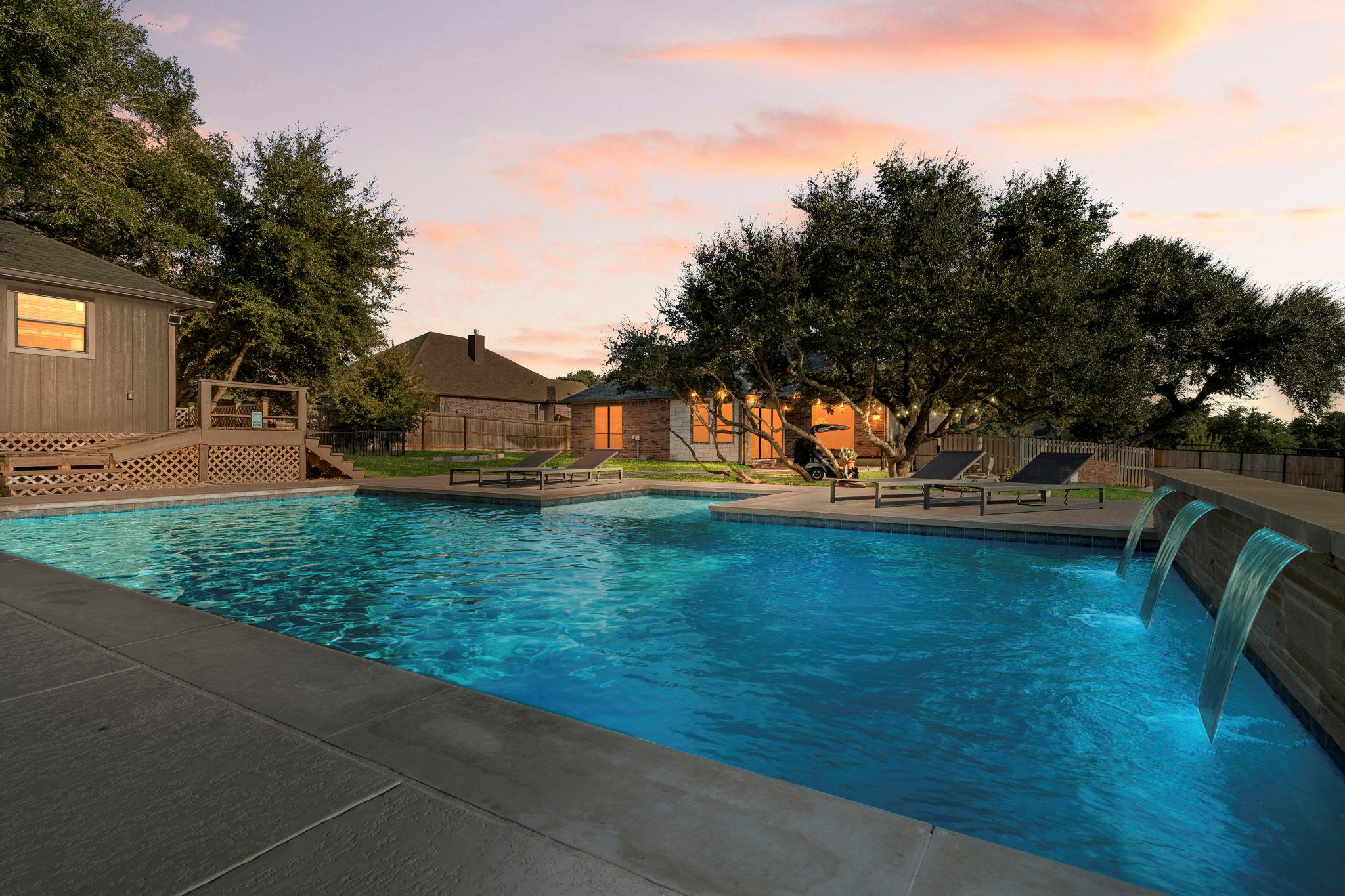 123 Archstone Loop Property Photo 2