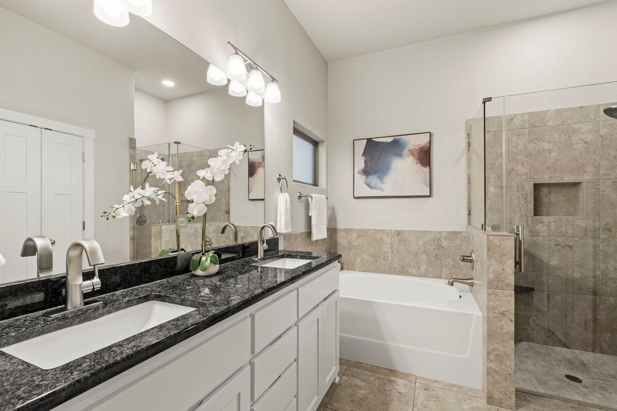 123 Archstone Loop Property Photo 9