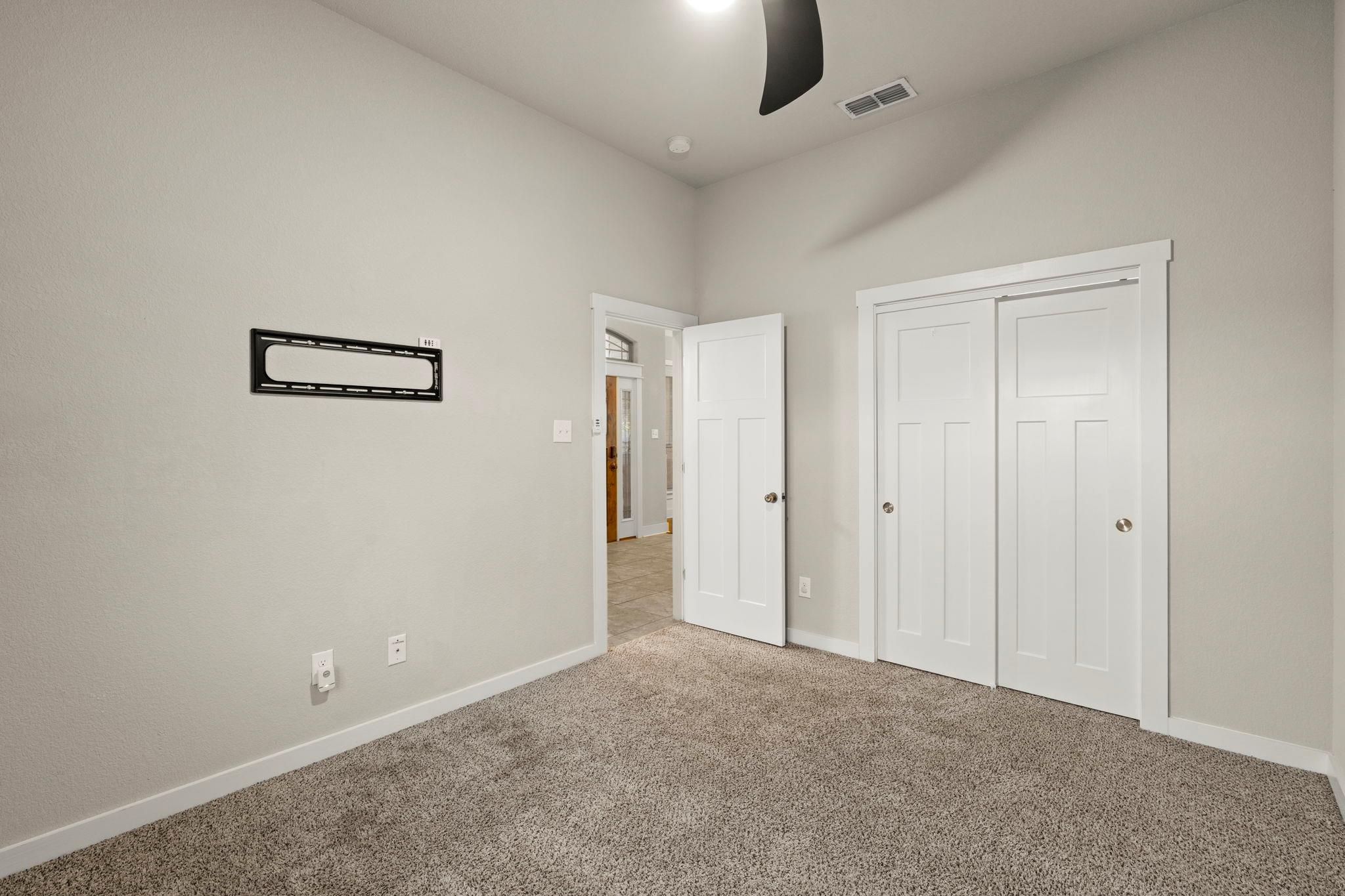 123 Archstone Loop Property Photo 12