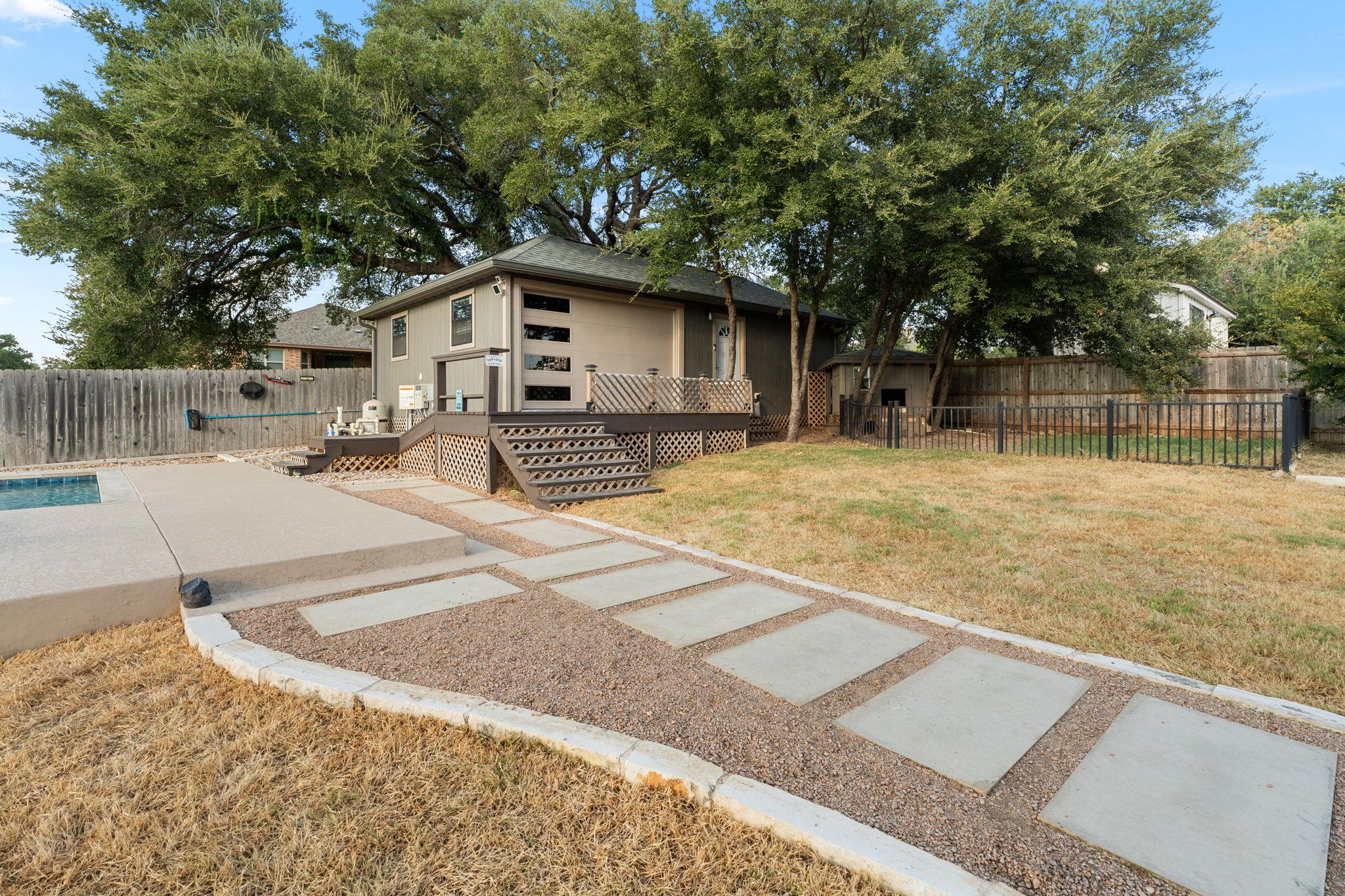 123 Archstone Loop Property Photo 14