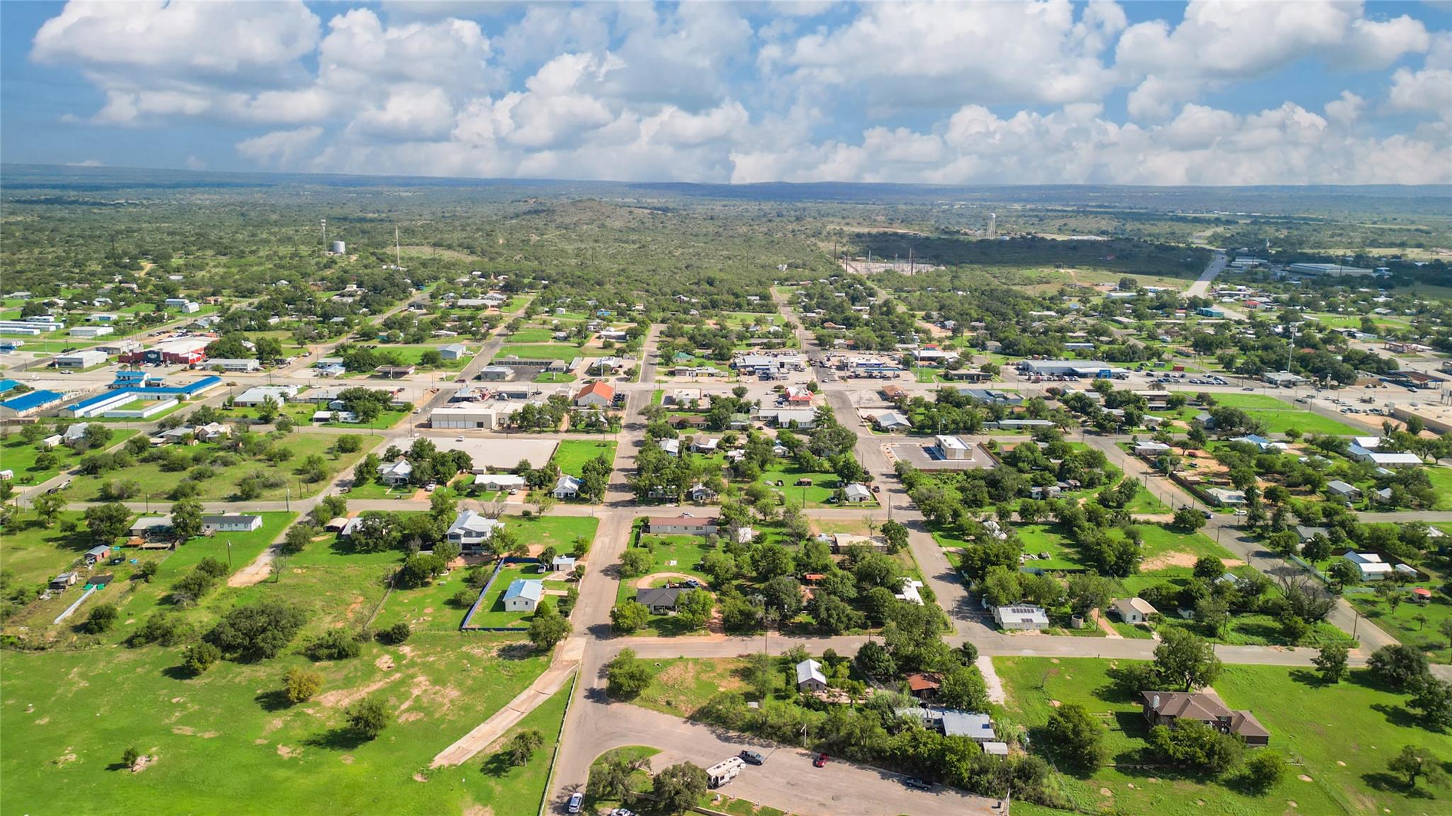 408 W Tarrant St Property Photo 23