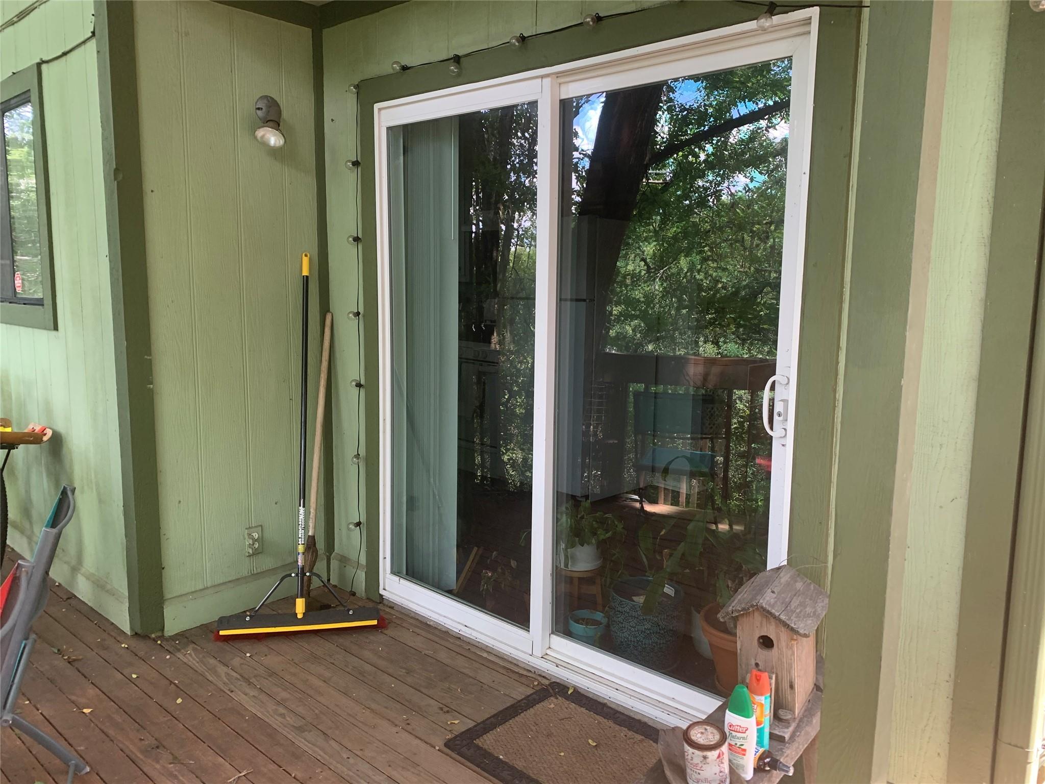 816 Ramble Ln #b Property Photo 3