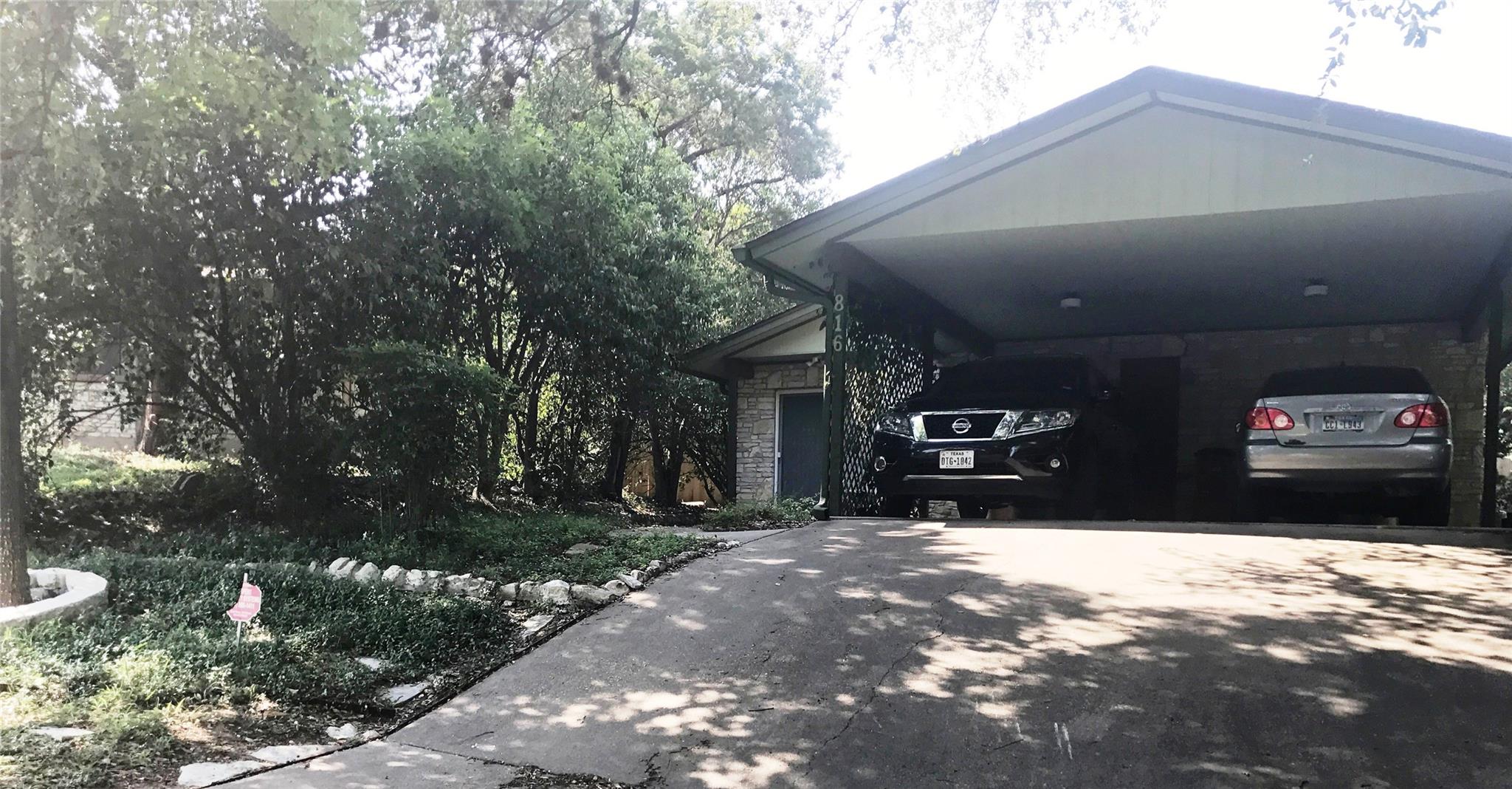 816 Ramble Ln #b Property Photo 16
