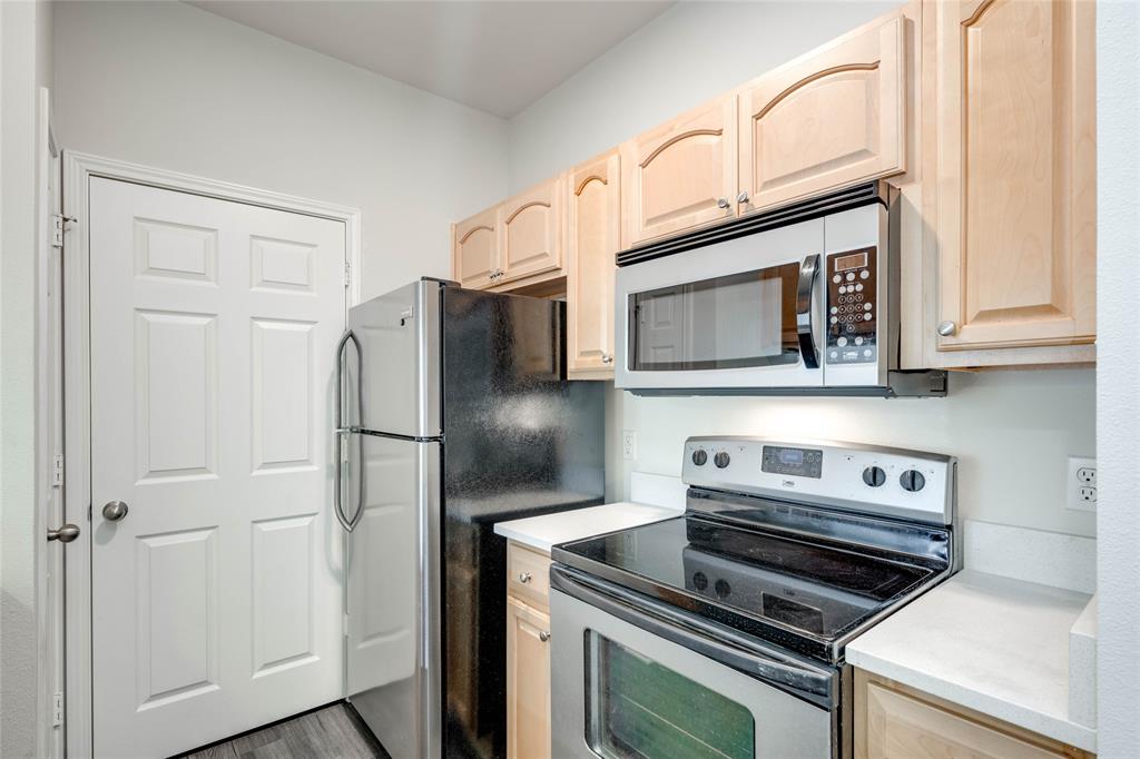 12166 Metric Blvd 252 Property Photo 7