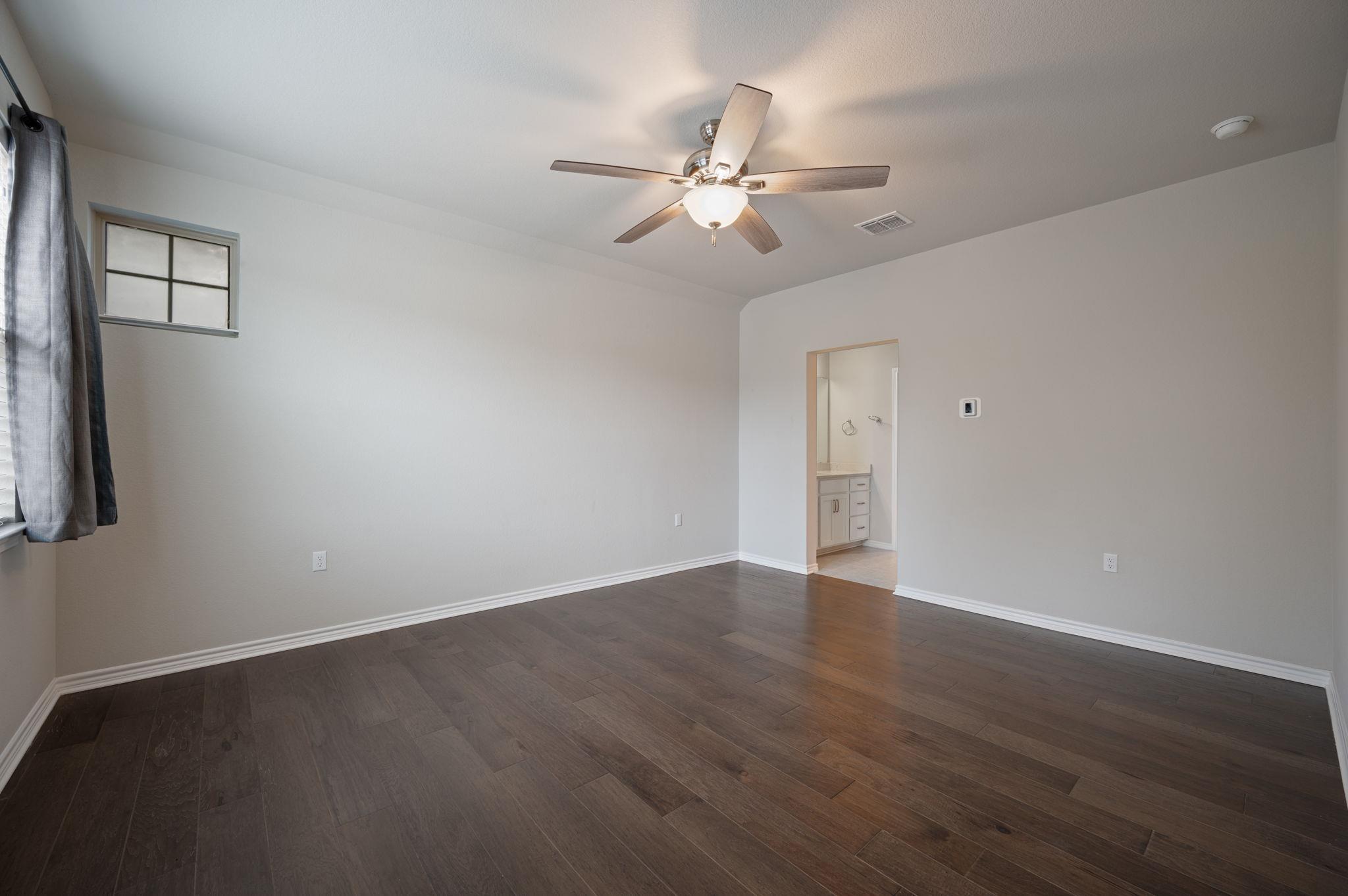 305 Bolivar Way 101 Property Photo 24