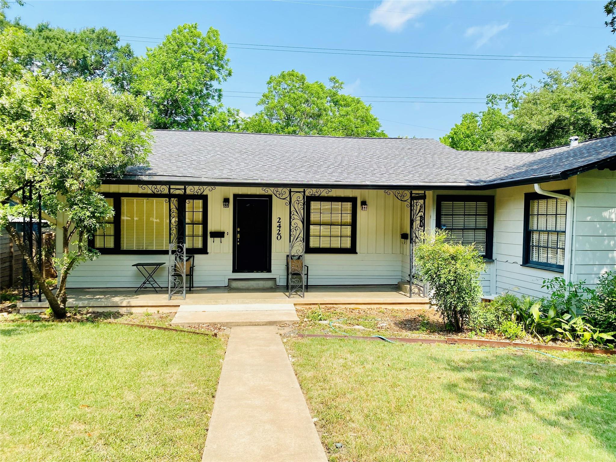 2420 Hartford Rd #A Property Photo 1