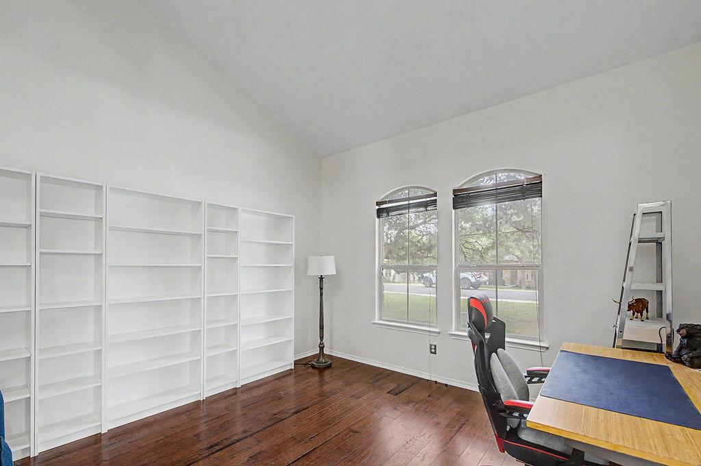 17804 Linkhill Dr Property Photo 5
