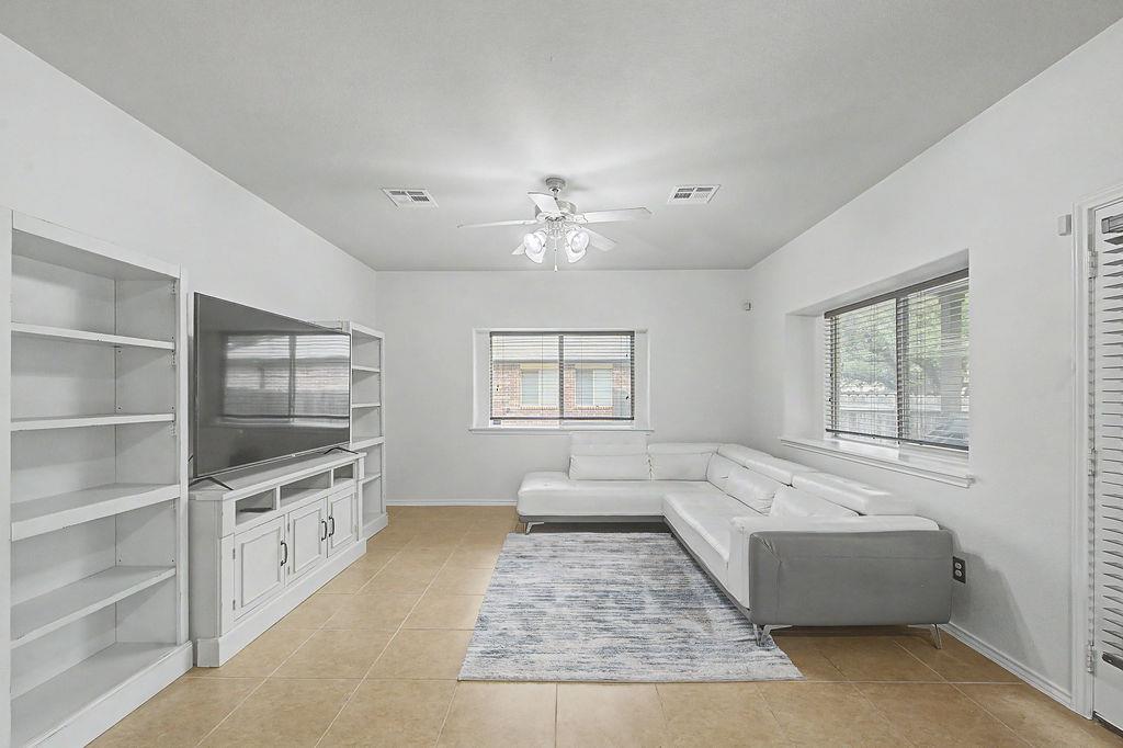 17804 Linkhill Dr Property Photo 10