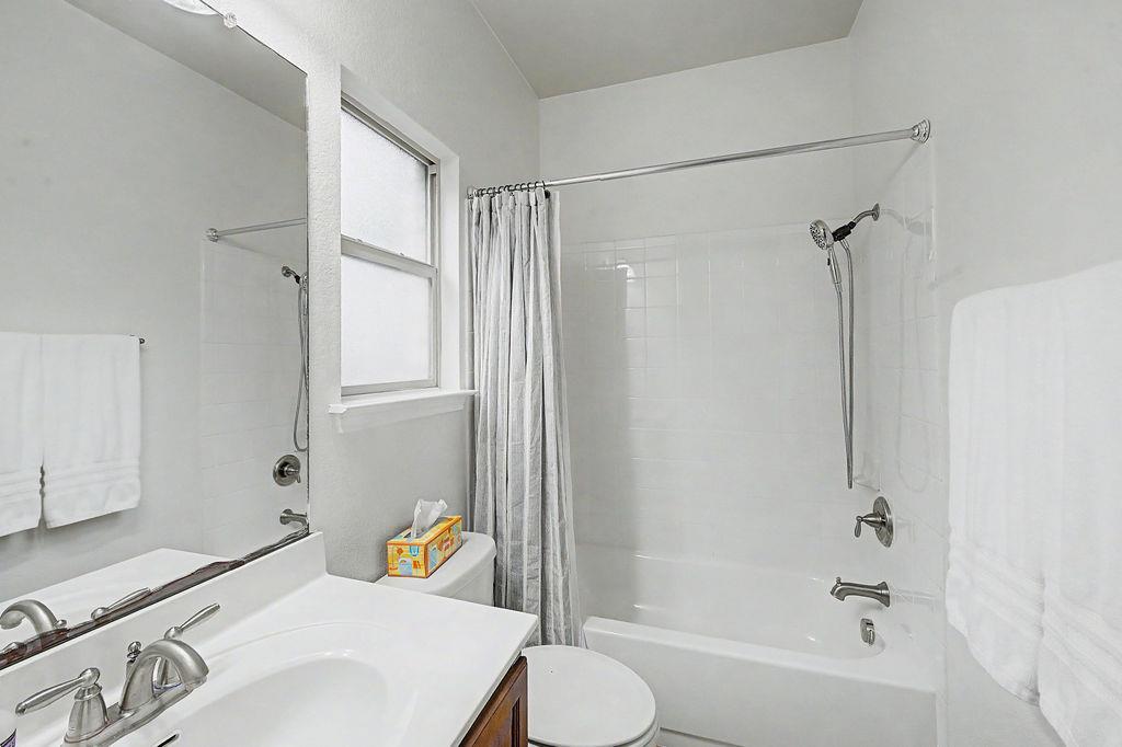 17804 Linkhill Dr Property Photo 34